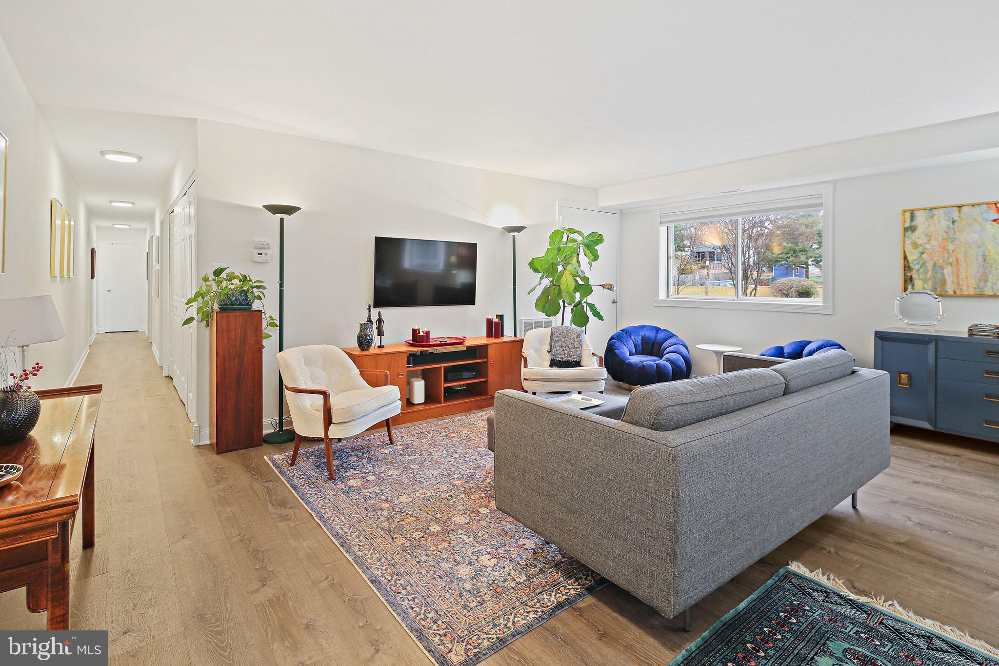 3355 UNIVERSITY BOULEVARD W T-2