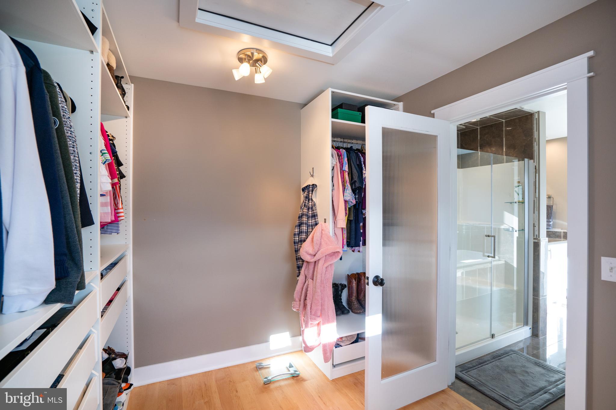 ROCKEY RIDGE - Residential