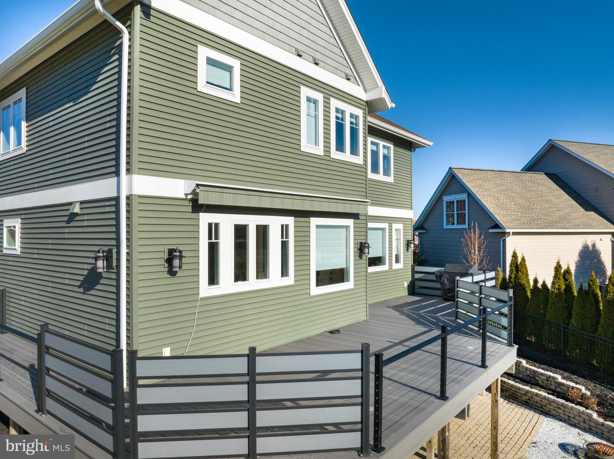 ROCKEY RIDGE - Residential