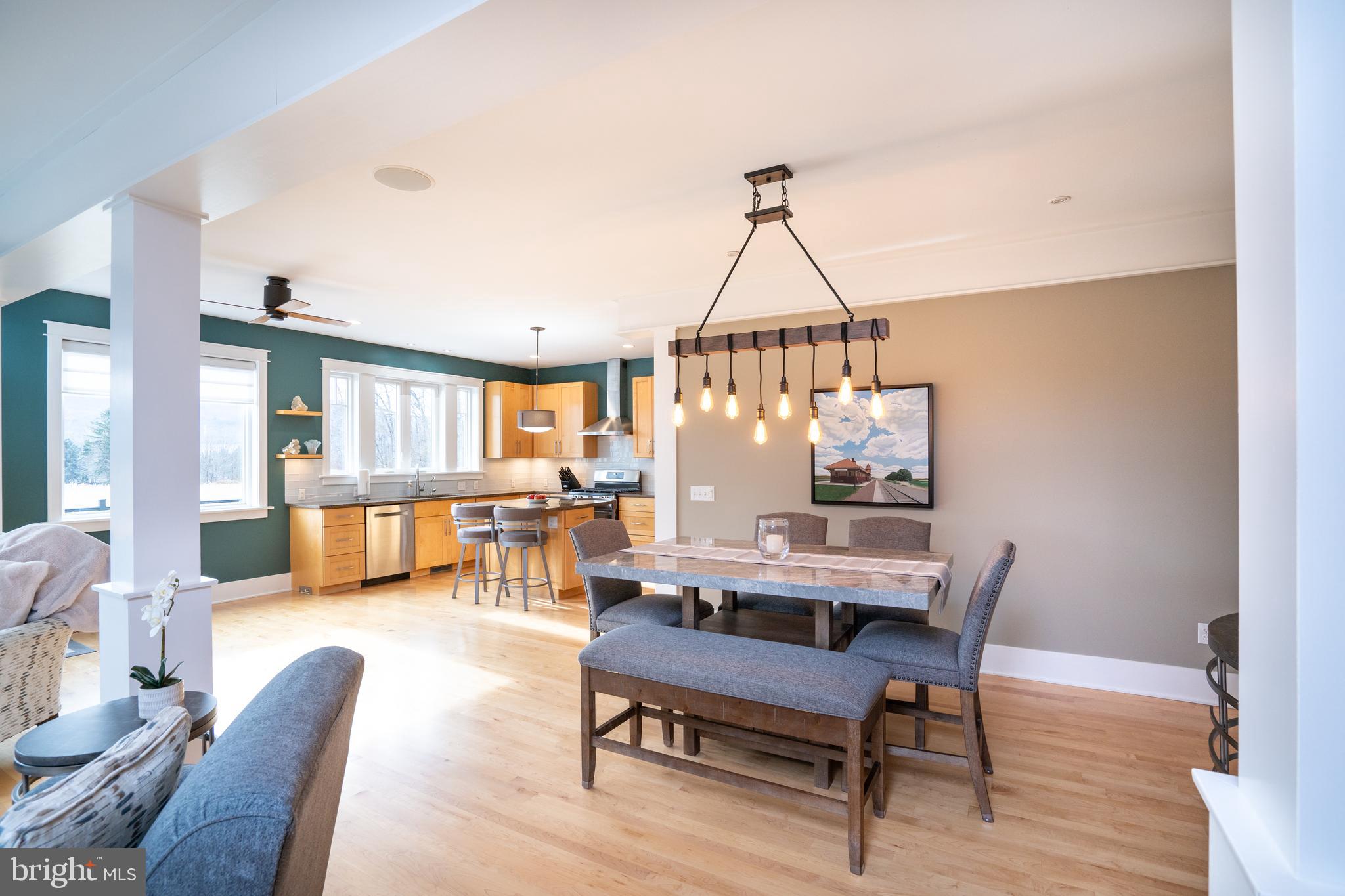 ROCKEY RIDGE - Residential