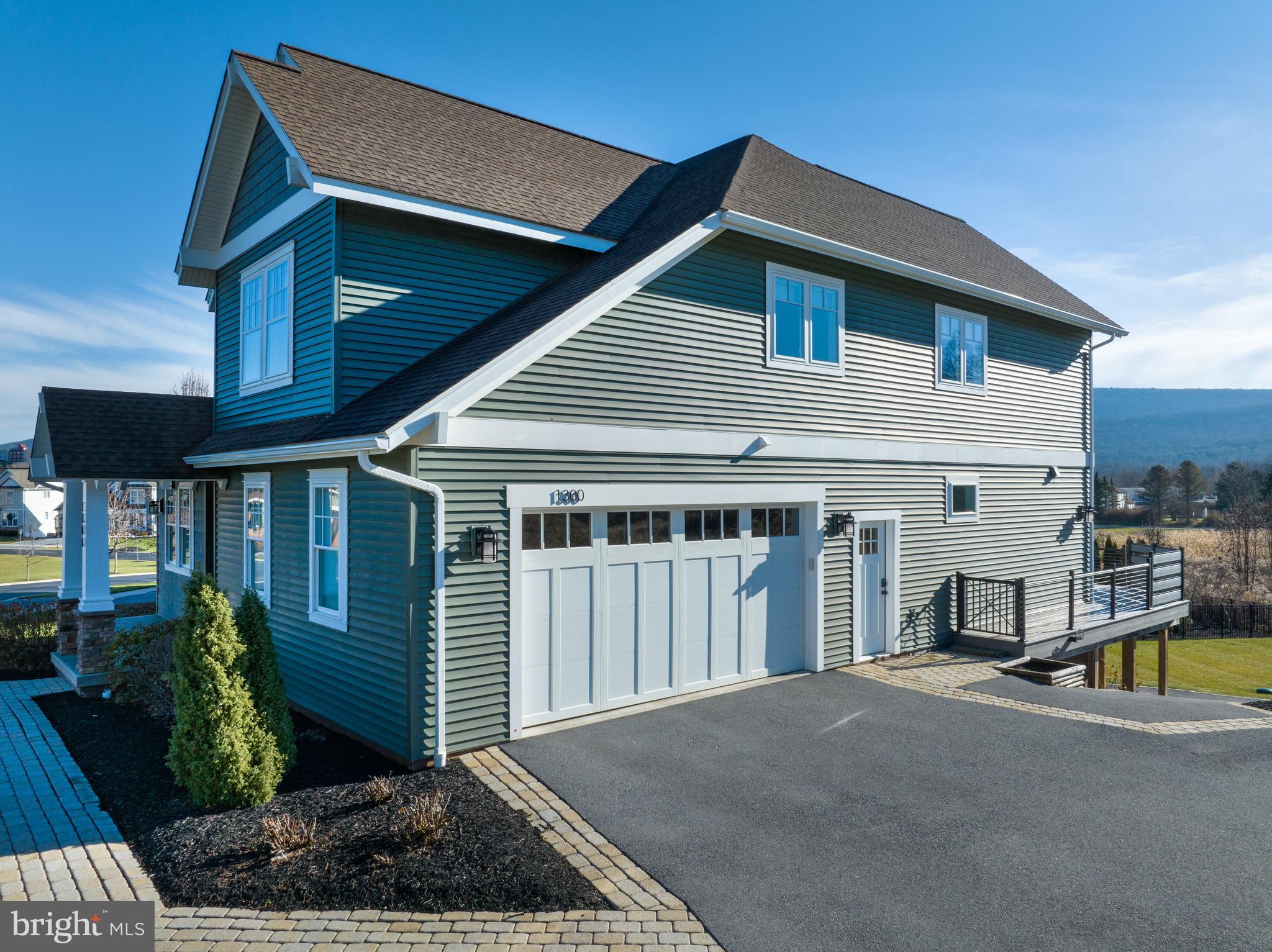 ROCKEY RIDGE - Residential