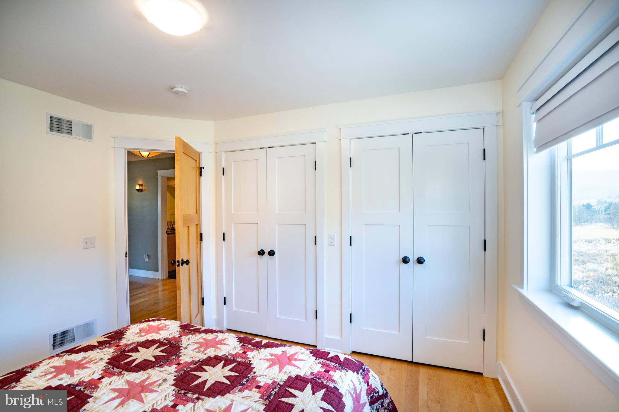 ROCKEY RIDGE - Residential