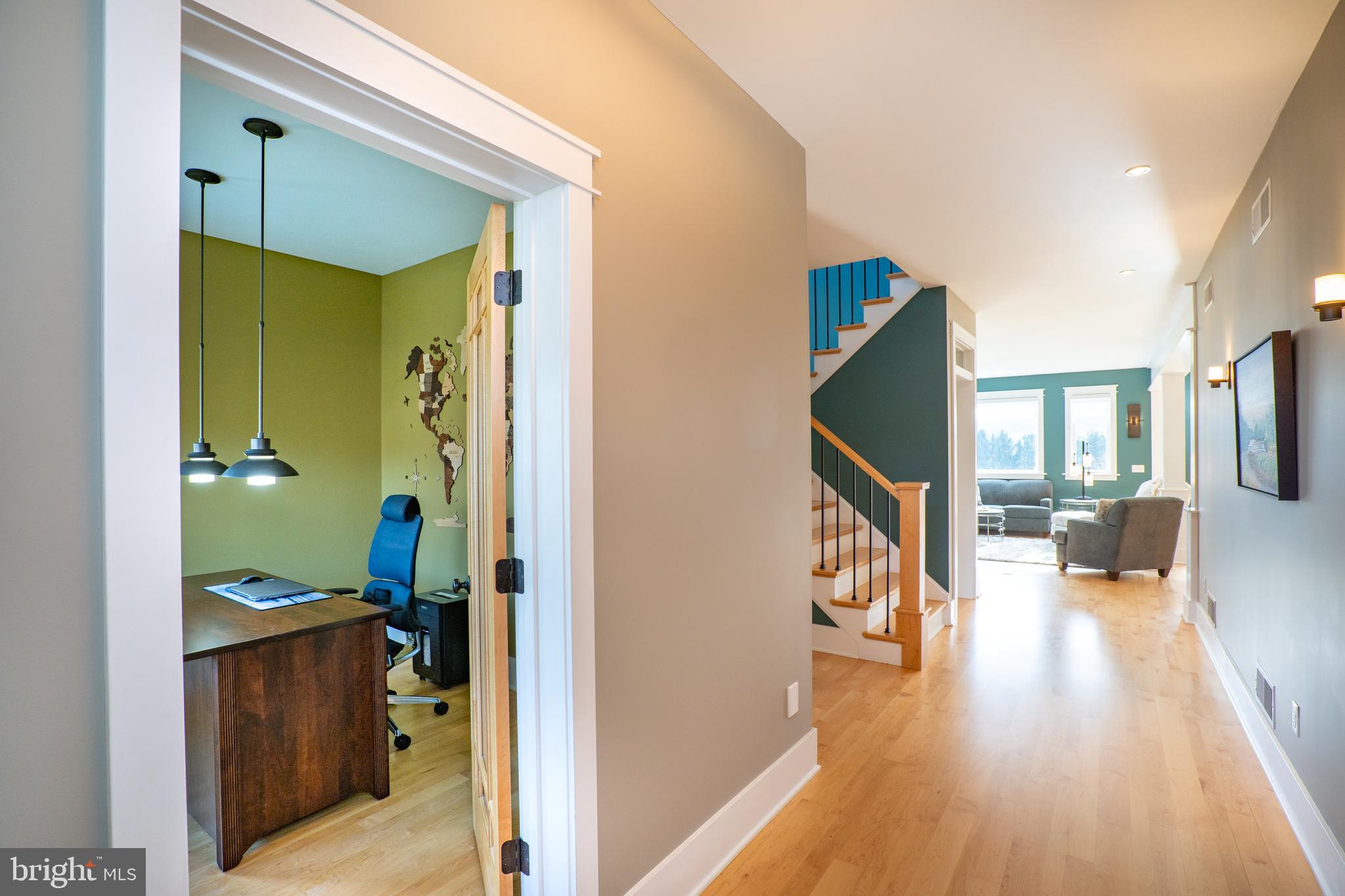 ROCKEY RIDGE - Residential