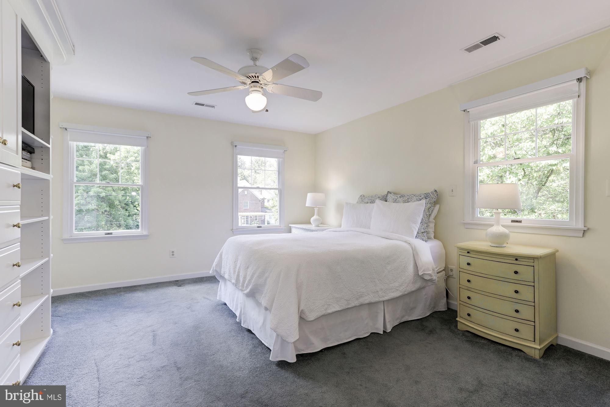 CHEVY CHASE VILLAGE - Residential