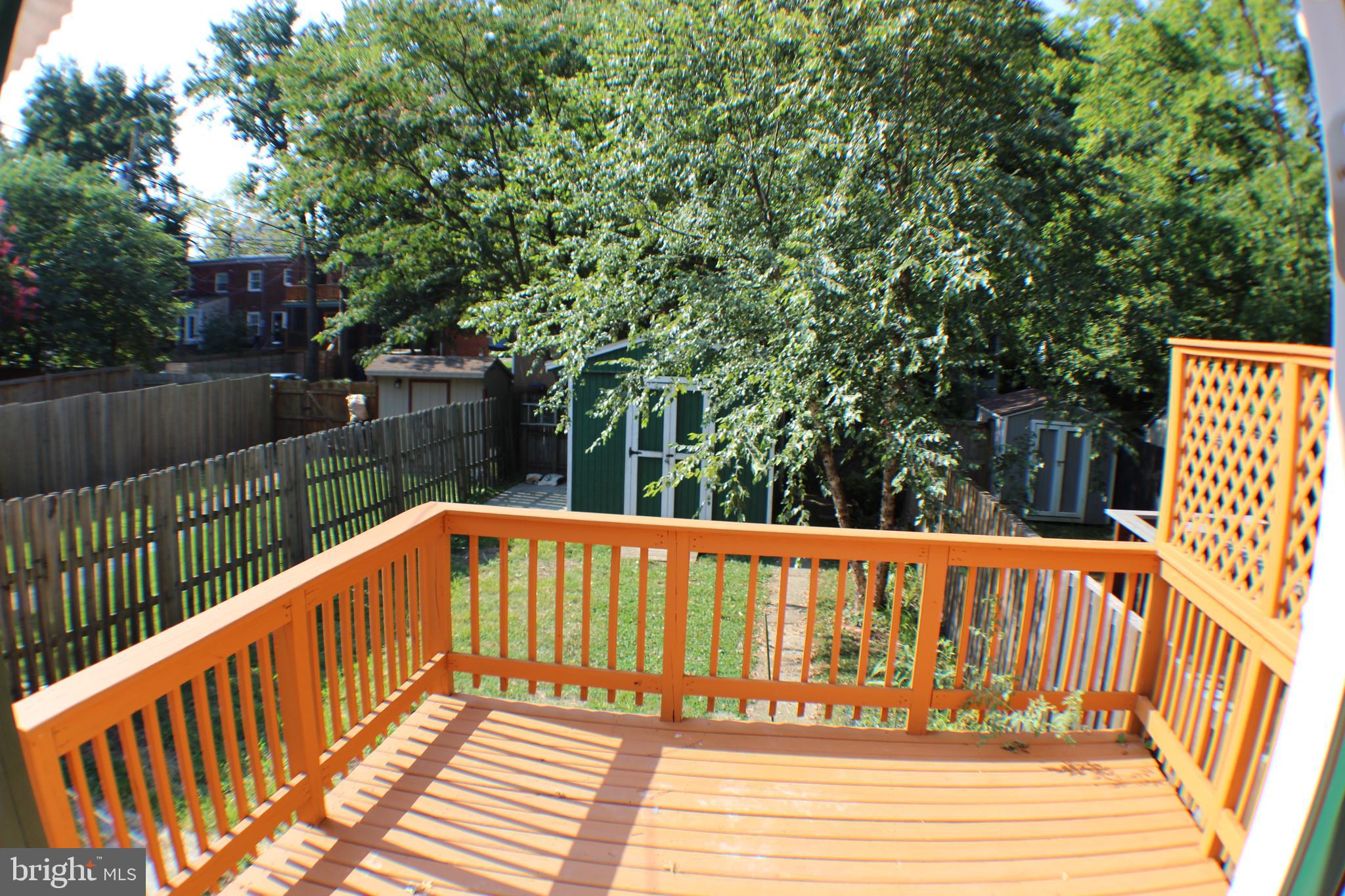 LINDEN GARDENS - Residential Lease