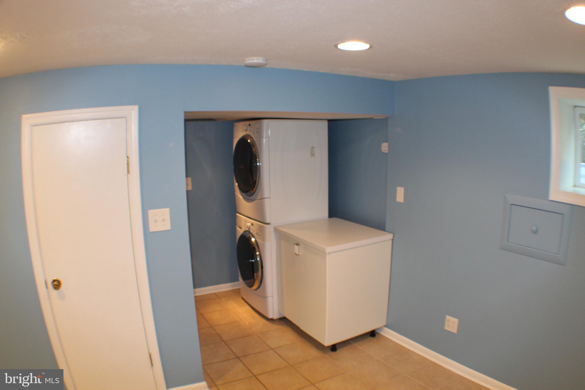 LINDEN GARDENS - Residential Lease