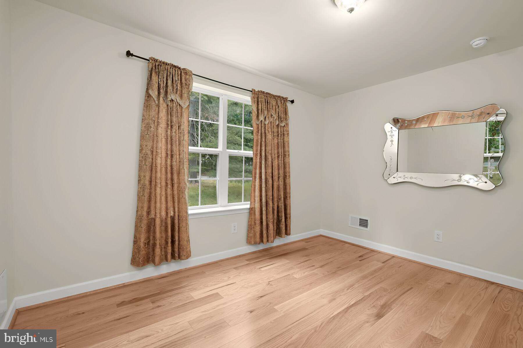 REGULARS - Residential