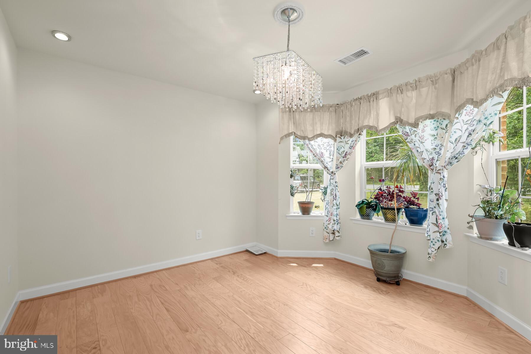 REGULARS - Residential