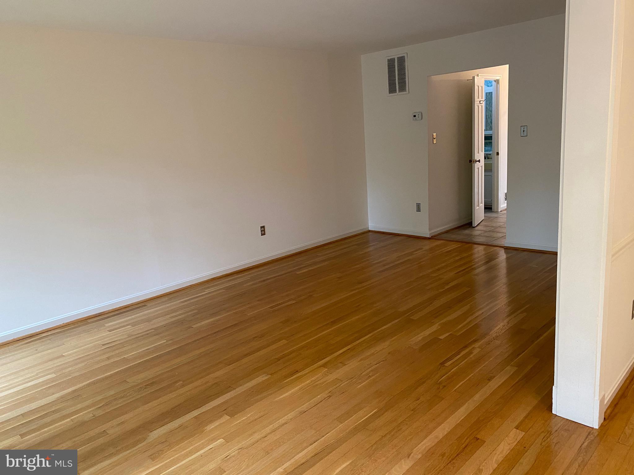 WESTMORELAND SQUARE - Residential Lease