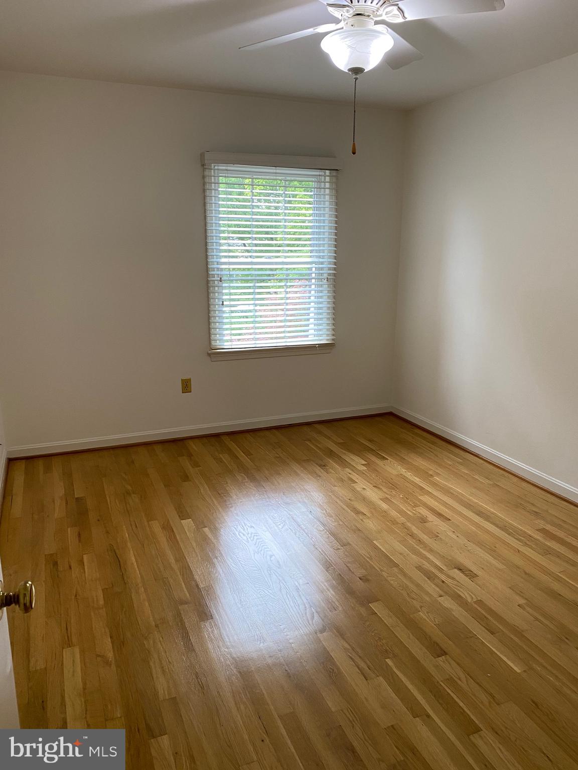 WESTMORELAND SQUARE - Residential Lease