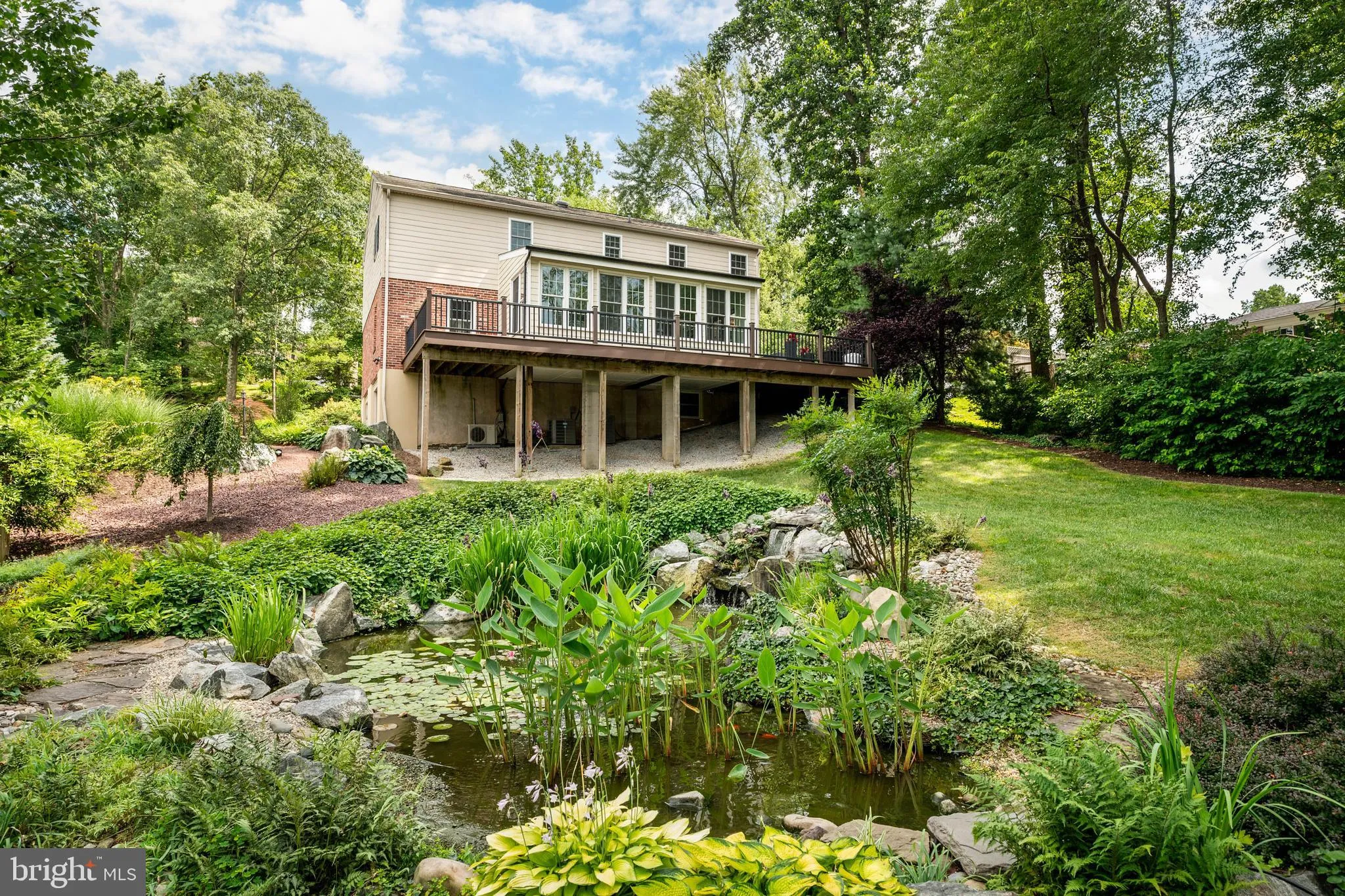 Broomall, Pennsylvania 19008, United States, 4 Bedrooms Bedrooms, ,3 BathroomsBathrooms,Residential,Active,172734