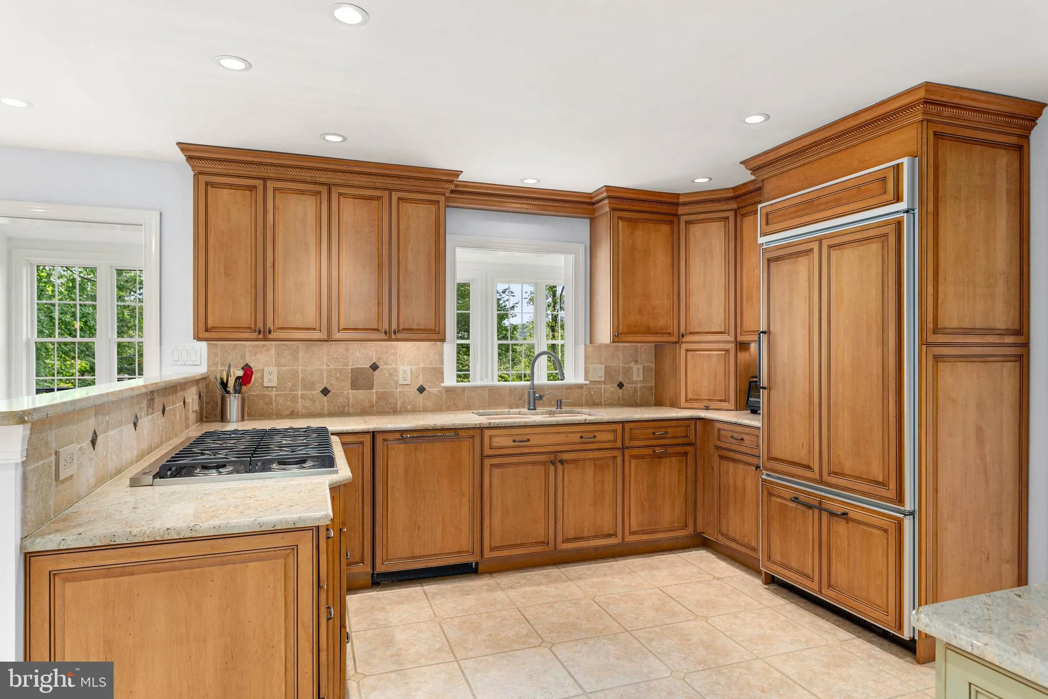 Broomall, Pennsylvania 19008, United States, 4 Bedrooms Bedrooms, ,3 BathroomsBathrooms,Residential,Active,172734