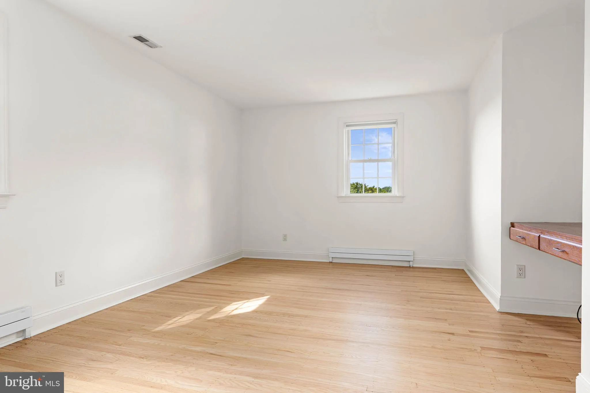 Broomall, Pennsylvania 19008, United States, 4 Bedrooms Bedrooms, ,3 BathroomsBathrooms,Residential,Active,172734