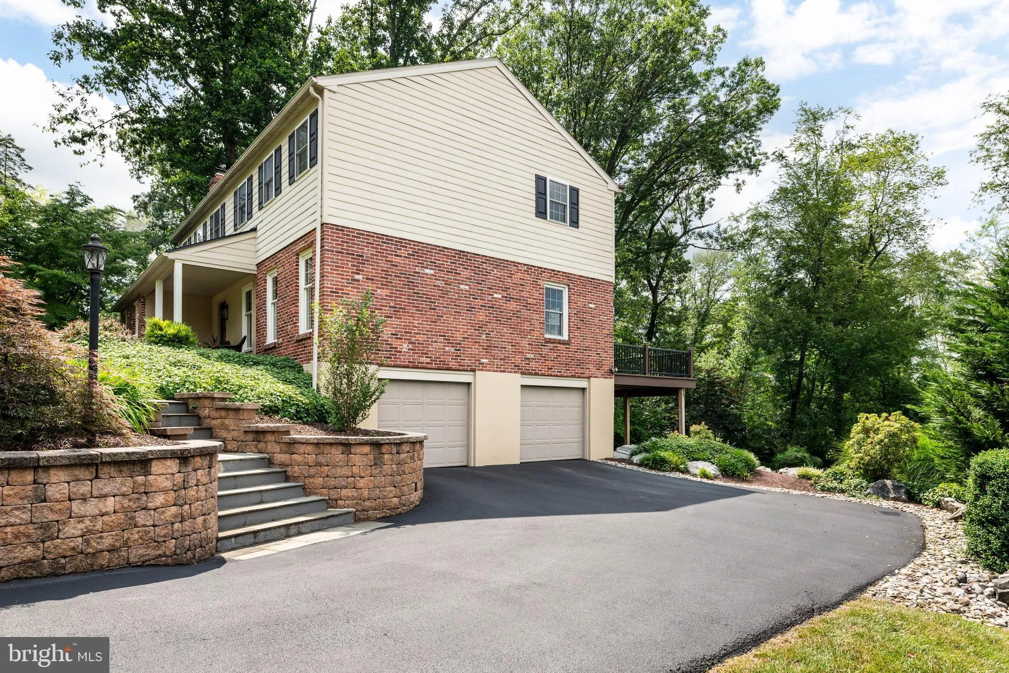 Broomall, Pennsylvania 19008, United States, 4 Bedrooms Bedrooms, ,3 BathroomsBathrooms,Residential,Active,172734