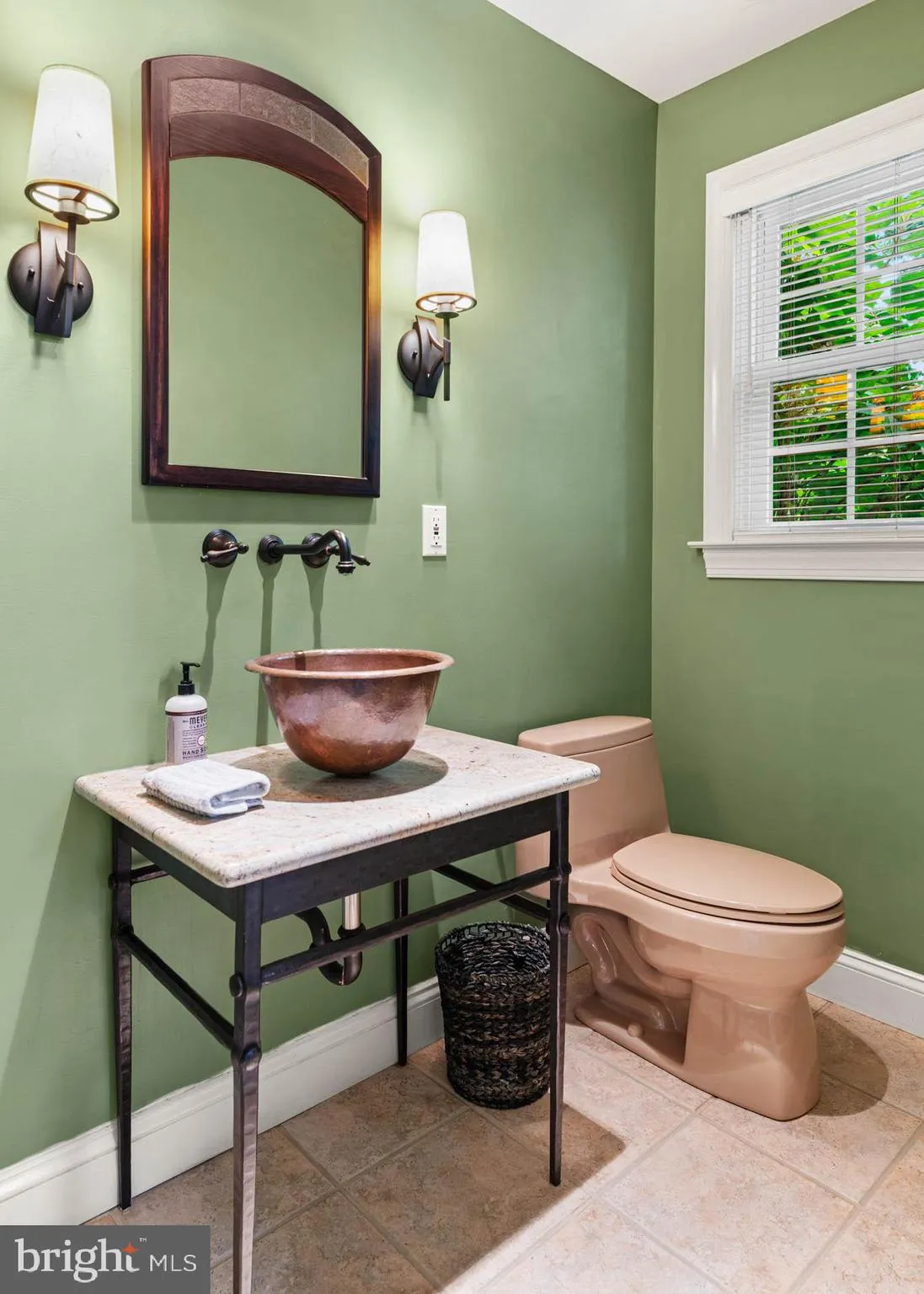 Broomall, Pennsylvania 19008, United States, 4 Bedrooms Bedrooms, ,3 BathroomsBathrooms,Residential,Active,172734