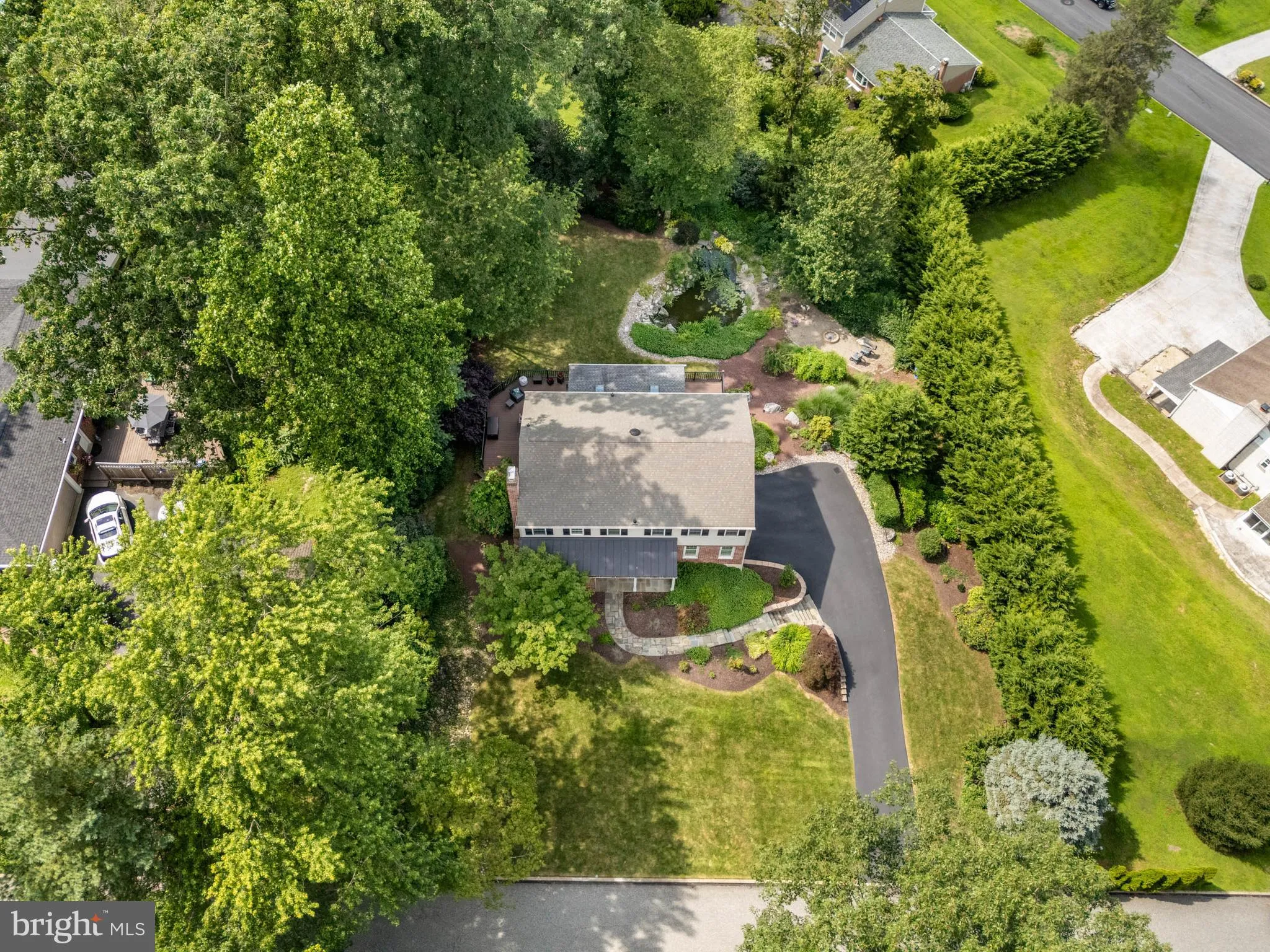 Broomall, Pennsylvania 19008, United States, 4 Bedrooms Bedrooms, ,3 BathroomsBathrooms,Residential,Active,172734