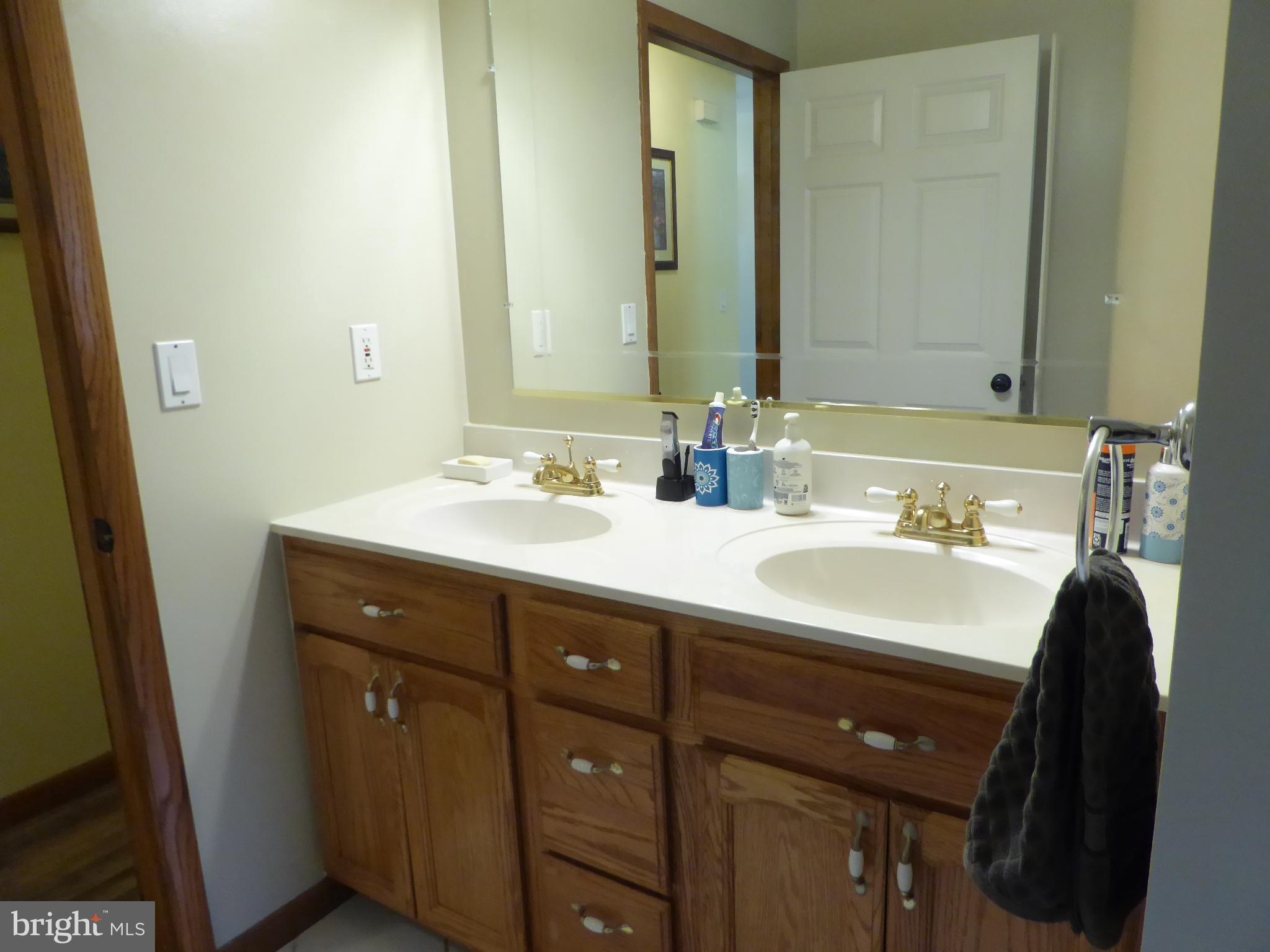 MEADOWLANDS - Residential