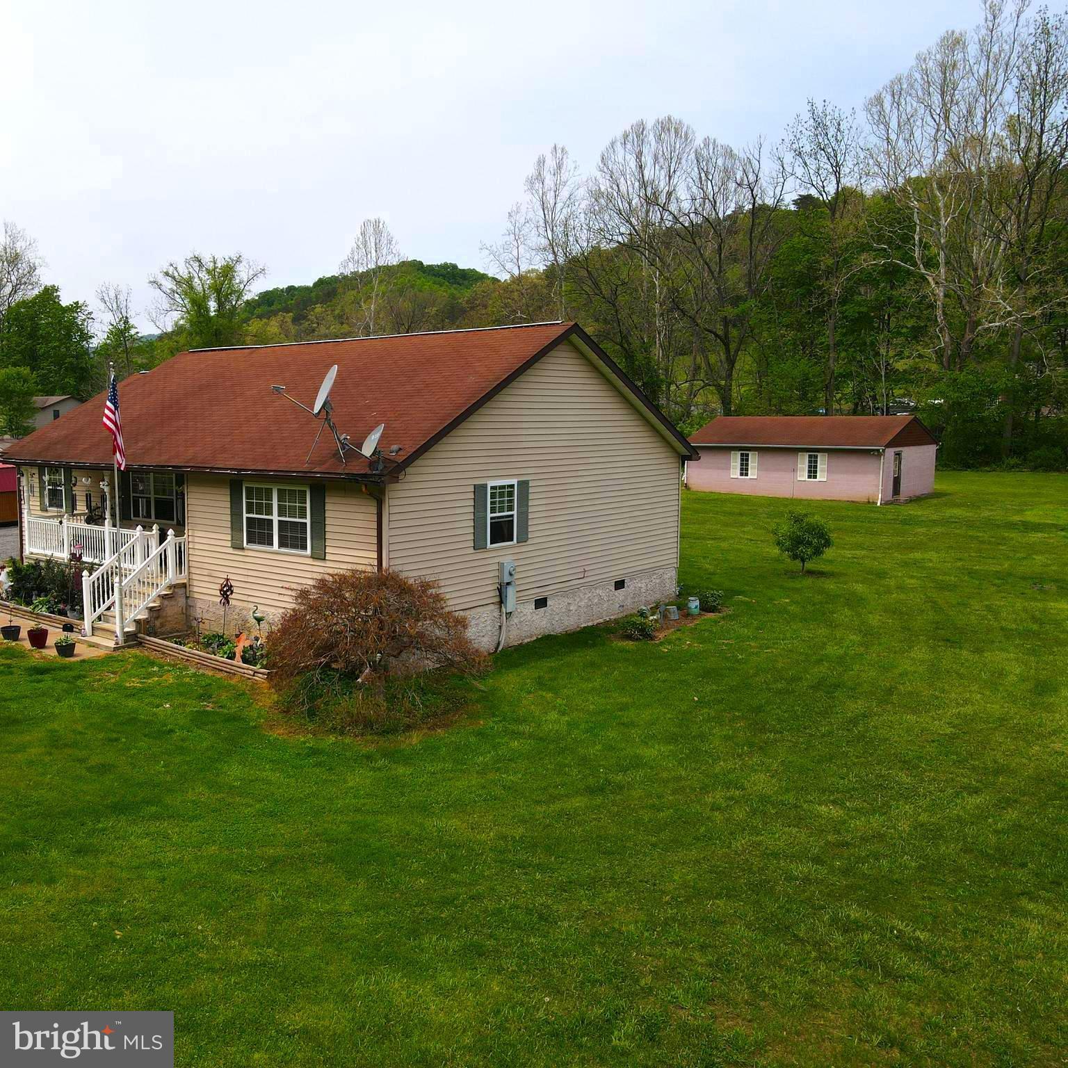 MEADOWLANDS - Residential