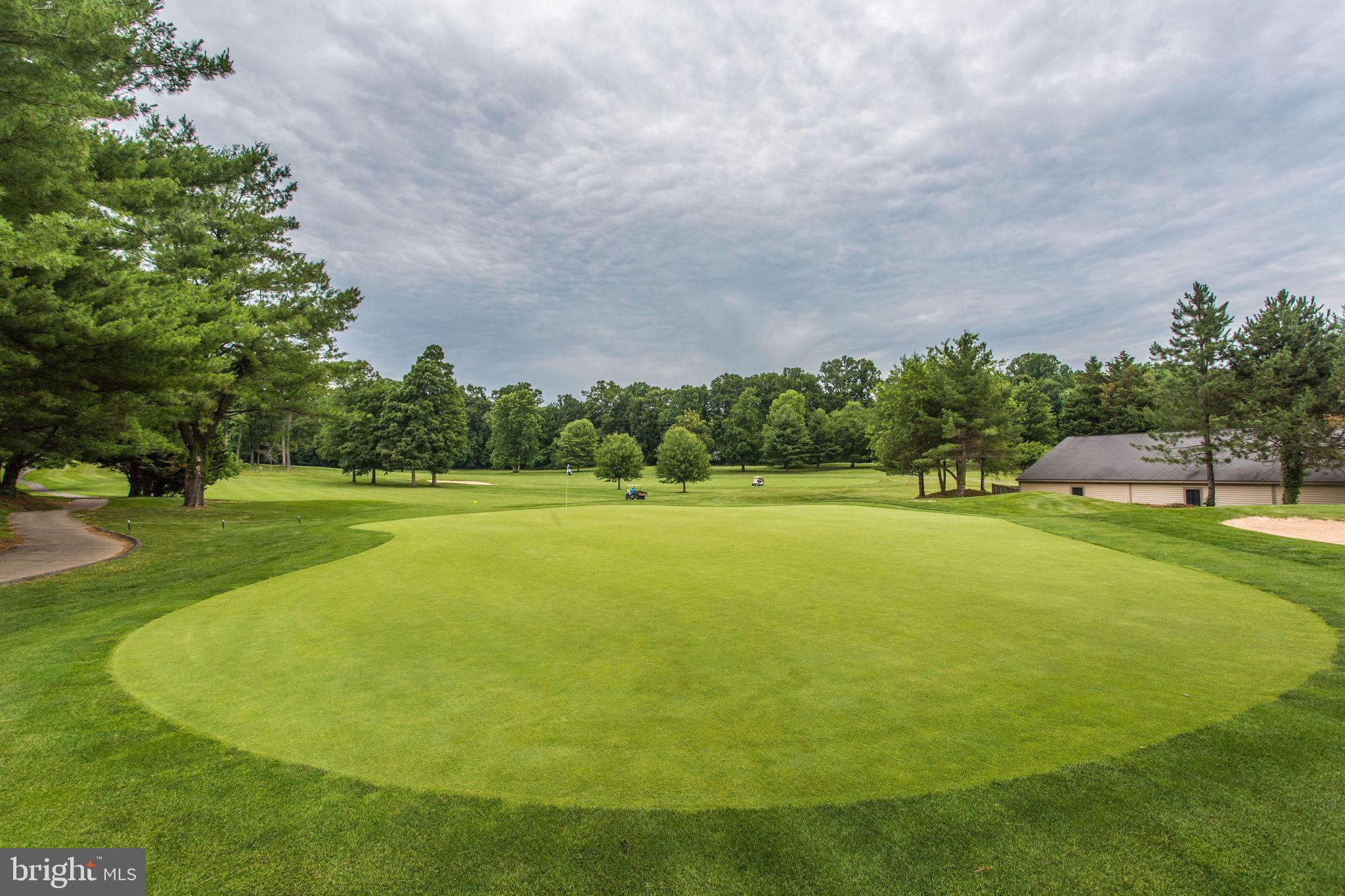 PENDERBROOK SQUARE CONDOMINIUMS - Residential Lease