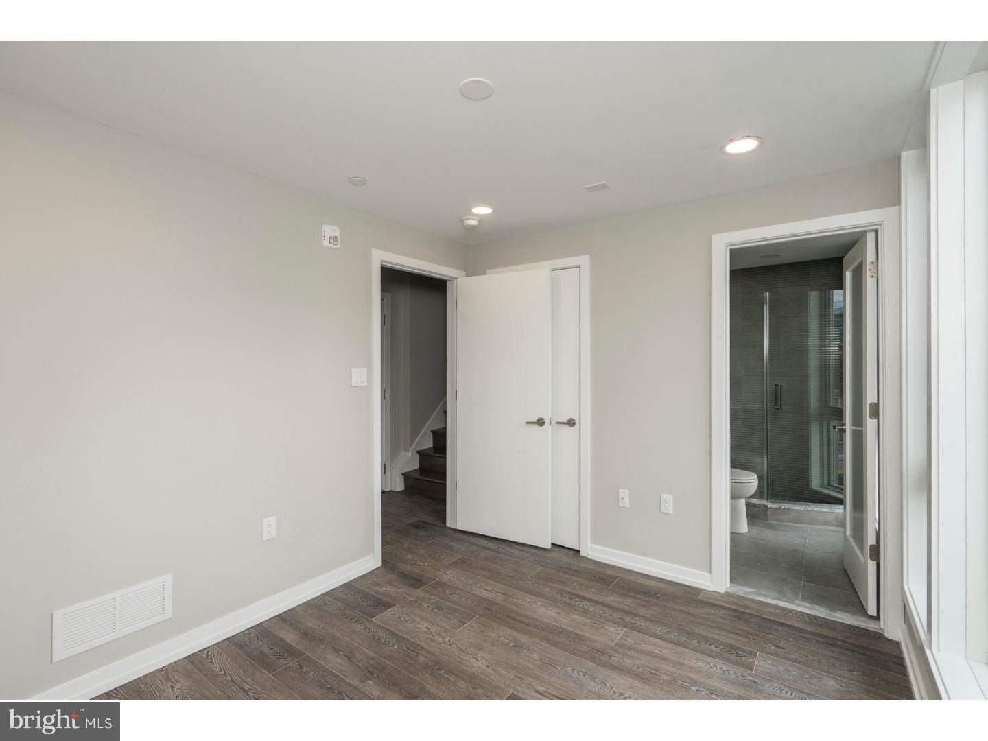 RITTENHOUSE SQUARE - Residential Income