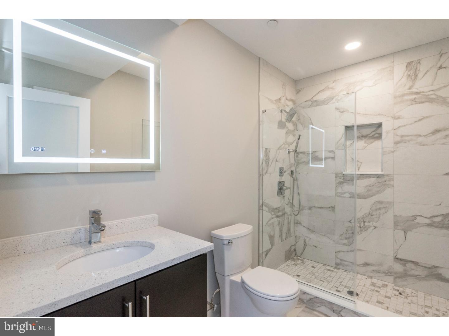 RITTENHOUSE SQUARE - Residential Income