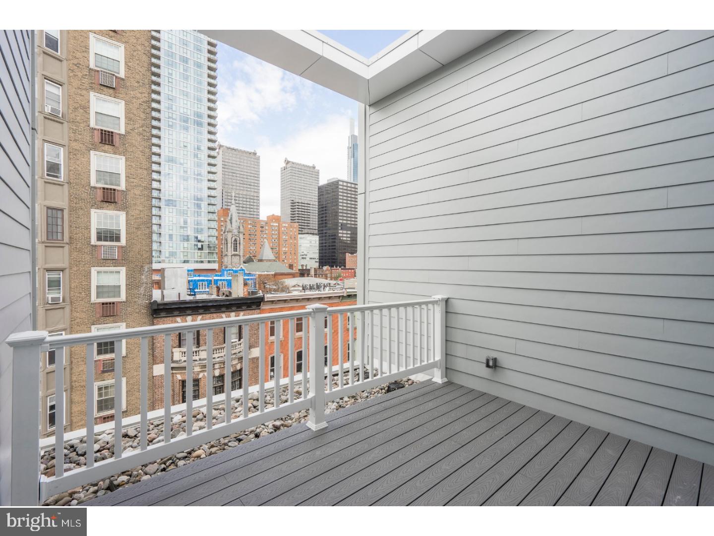 RITTENHOUSE SQUARE - Residential Income