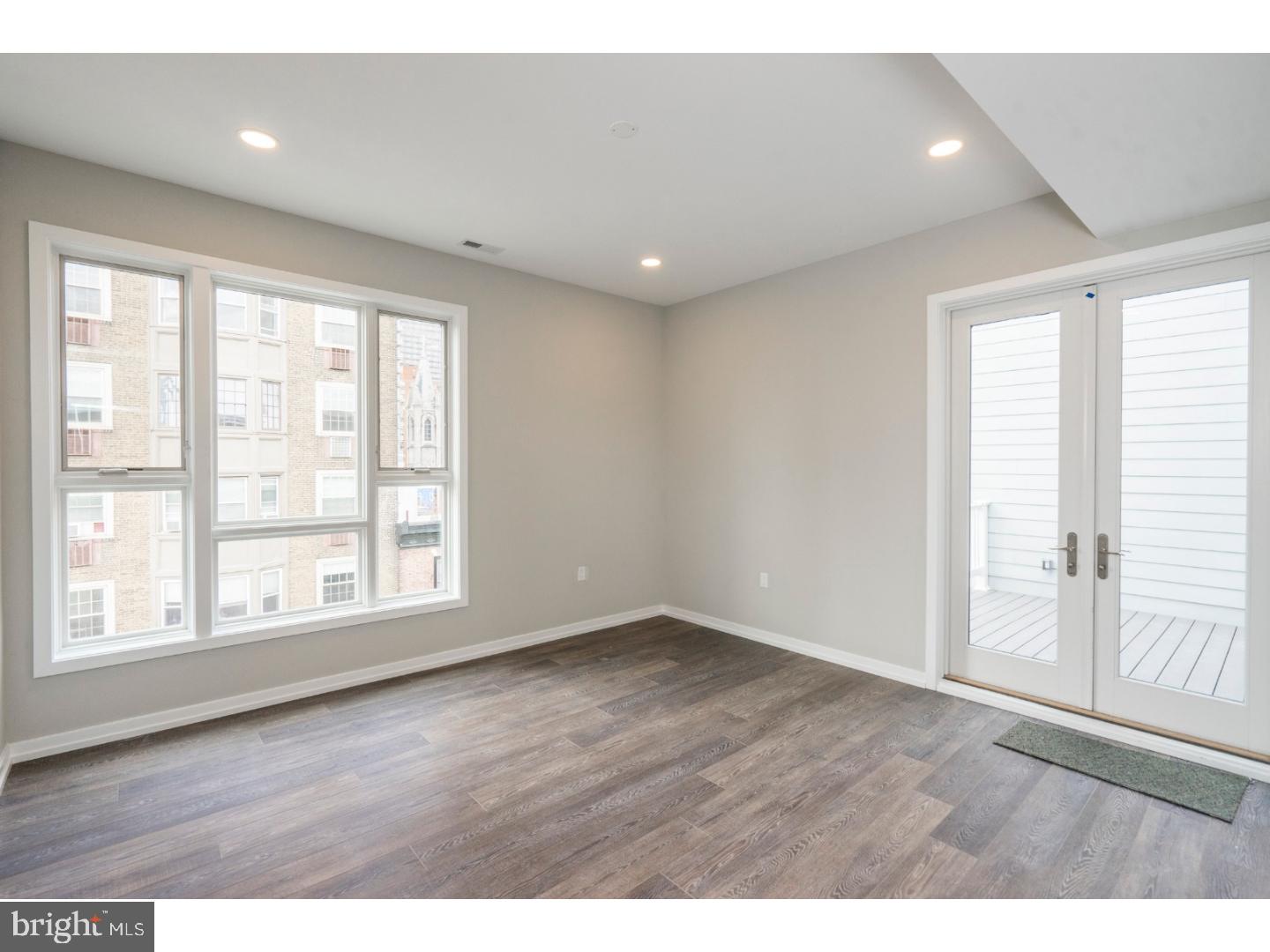 RITTENHOUSE SQUARE - Residential Income