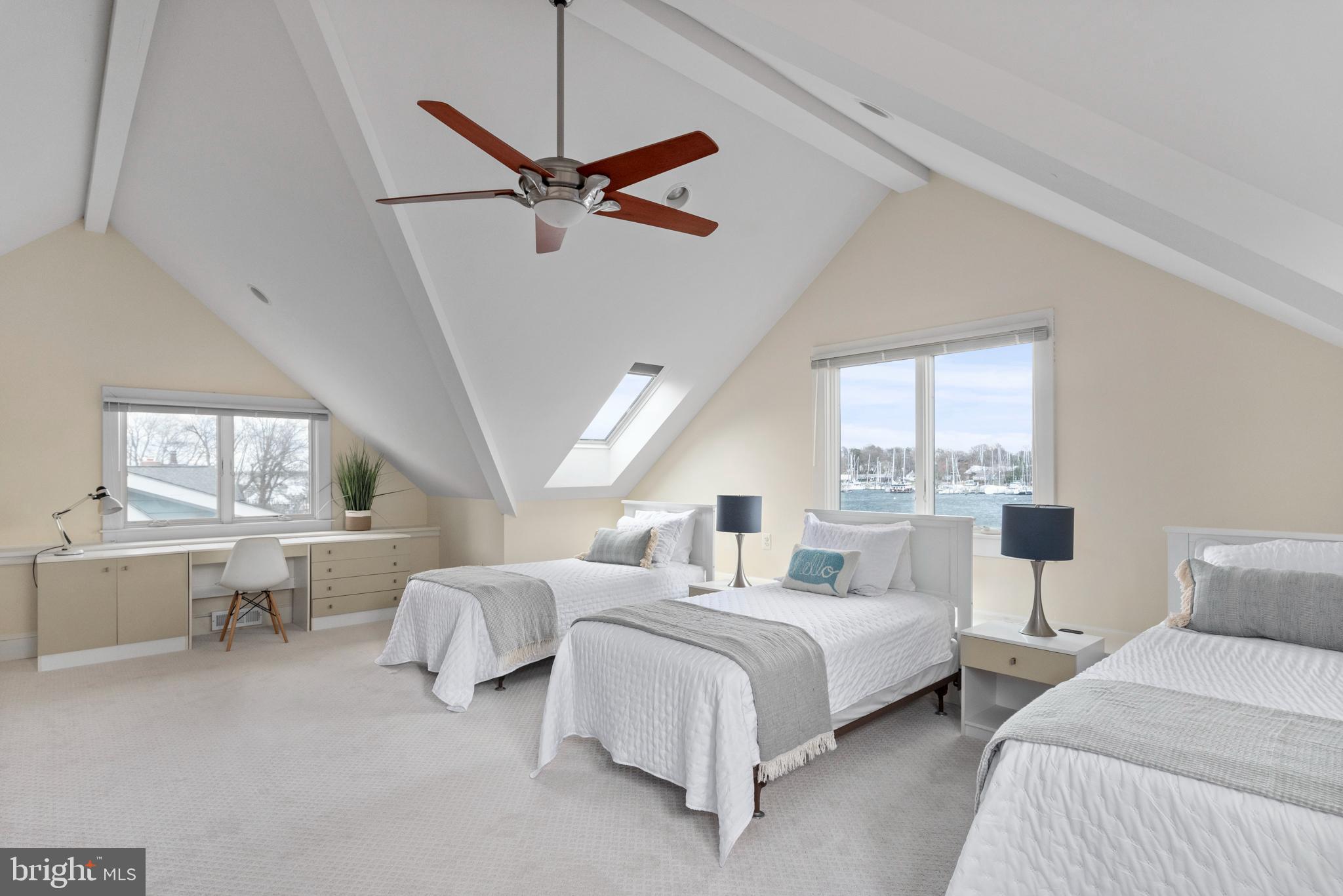 EASTPORT - Residential