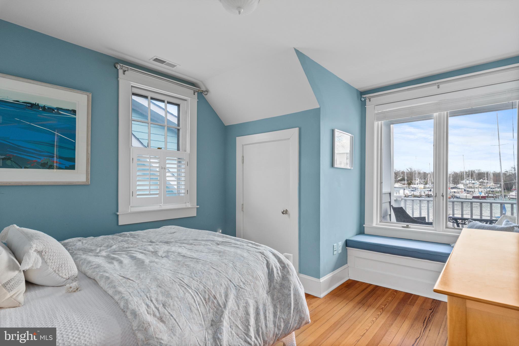 EASTPORT - Residential