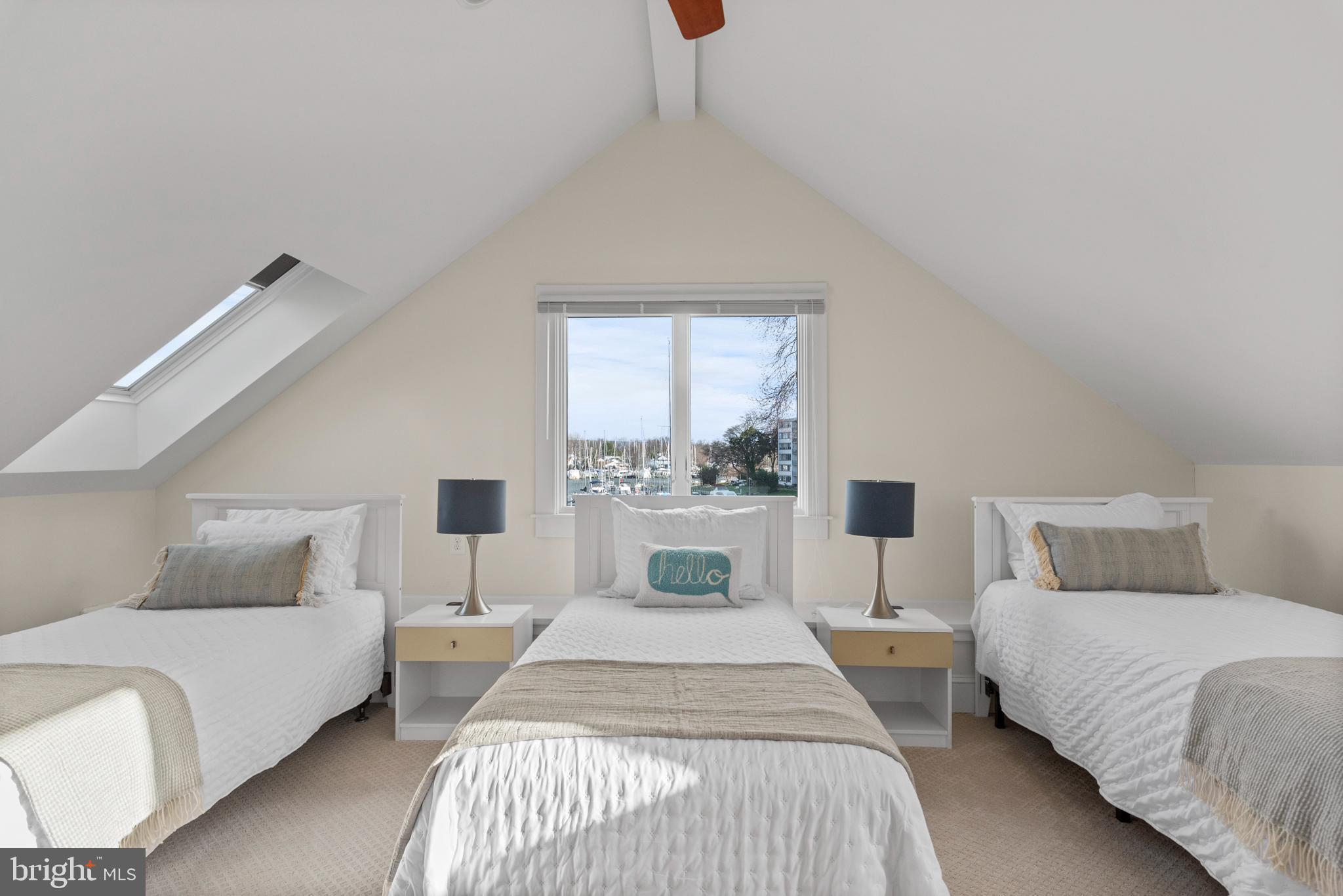 EASTPORT - Residential