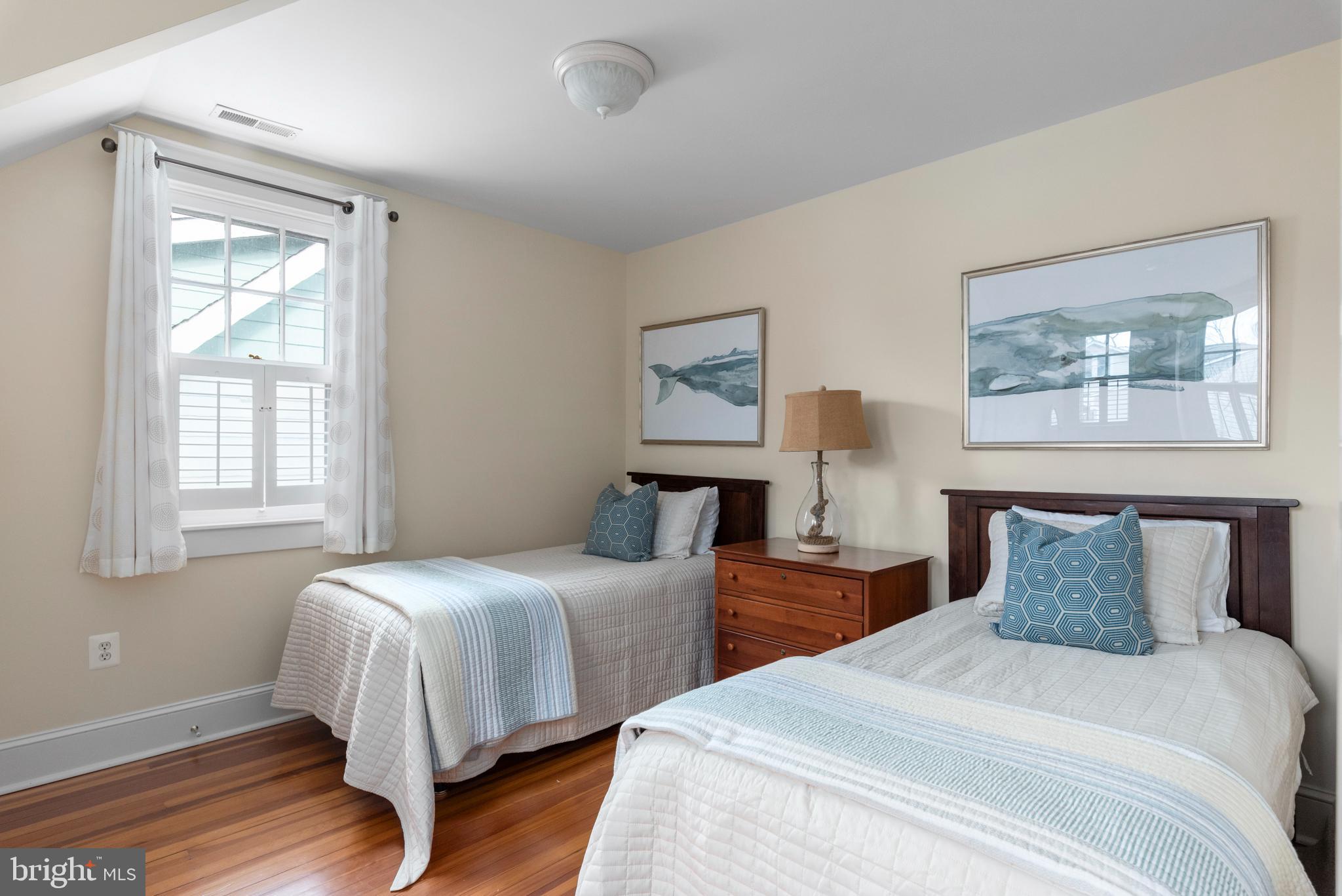 EASTPORT - Residential