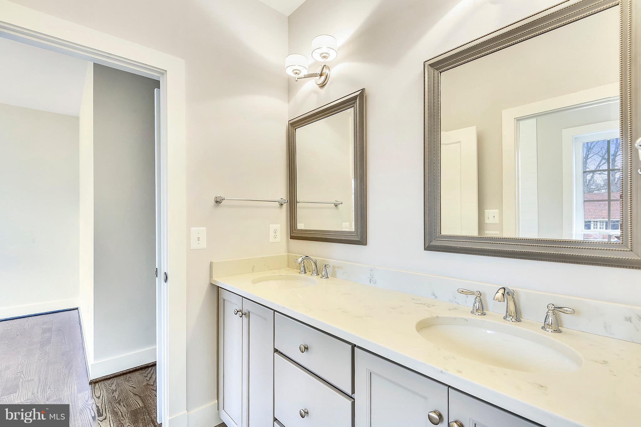 WOODHAVEN - Residential
