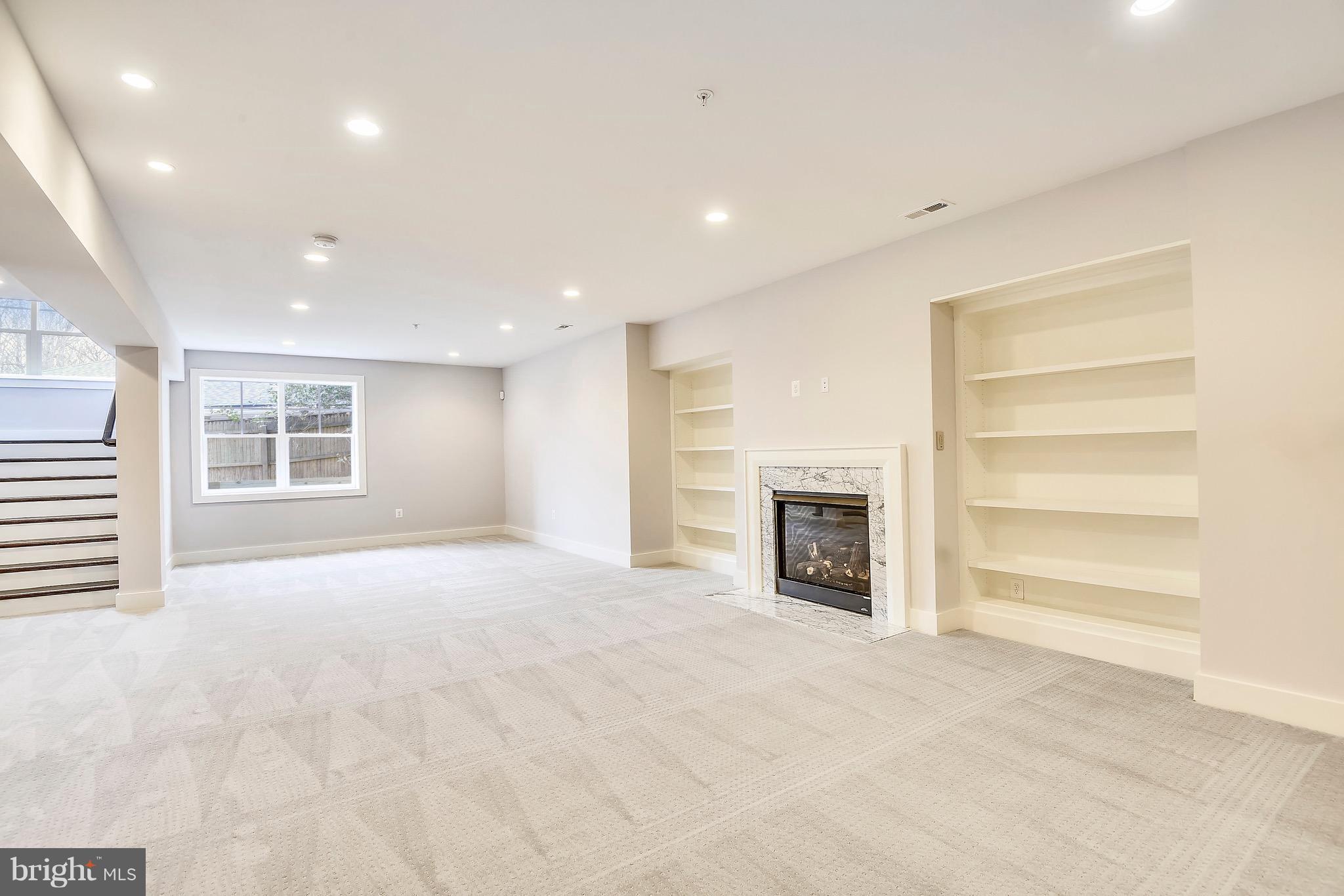 WOODHAVEN - Residential