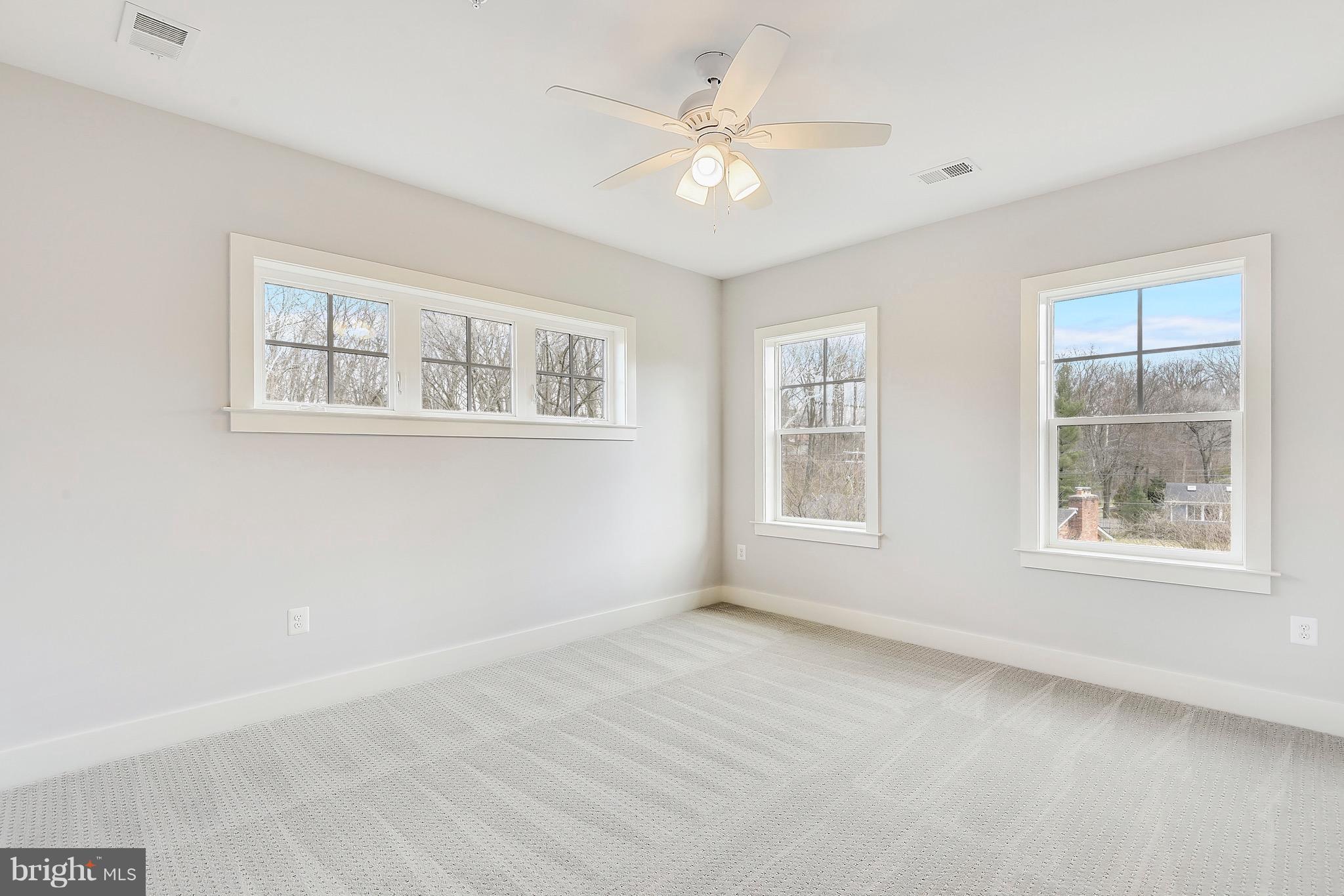 WOODHAVEN - Residential