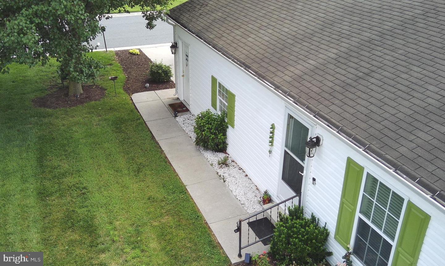 25 SILTSTONE DRIVE