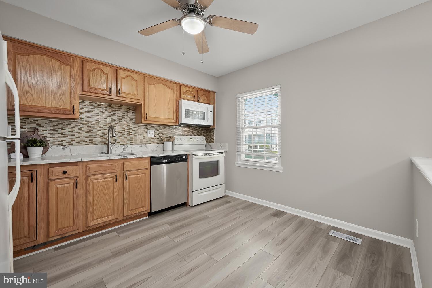 FRANKLIN RIDGE TOWNHOUSE - Residential