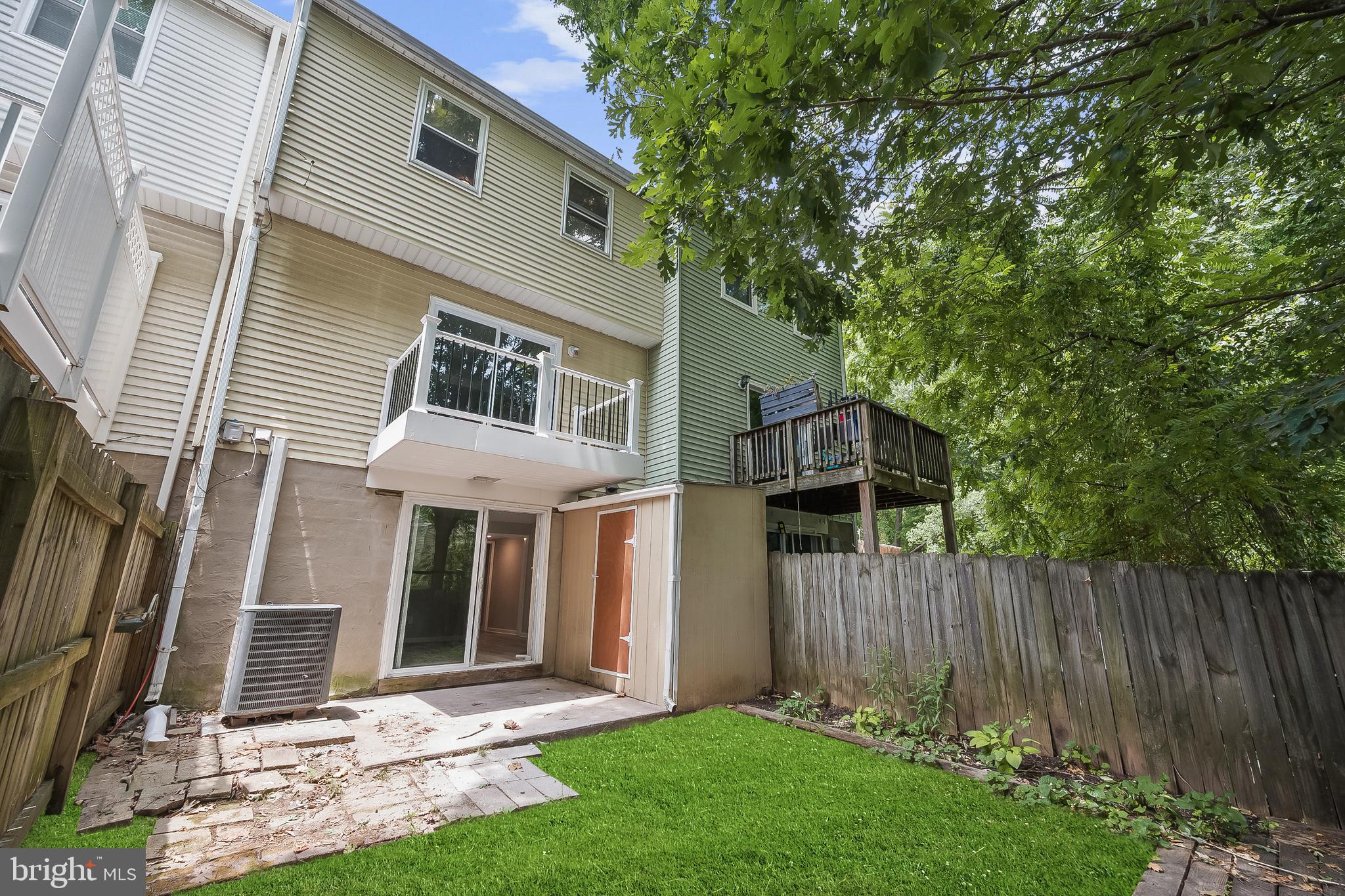 FRANKLIN RIDGE TOWNHOUSE - Residential