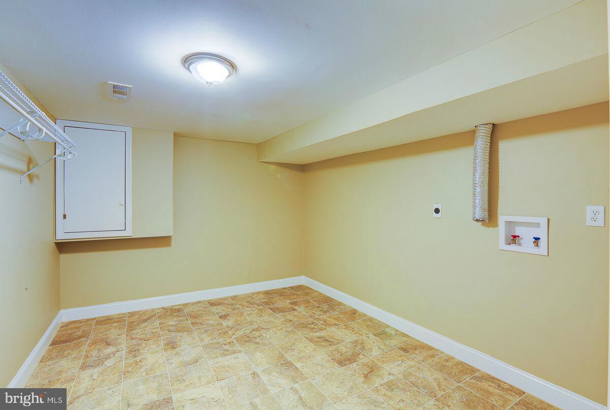 BELLE FARM ESTATES - Residential