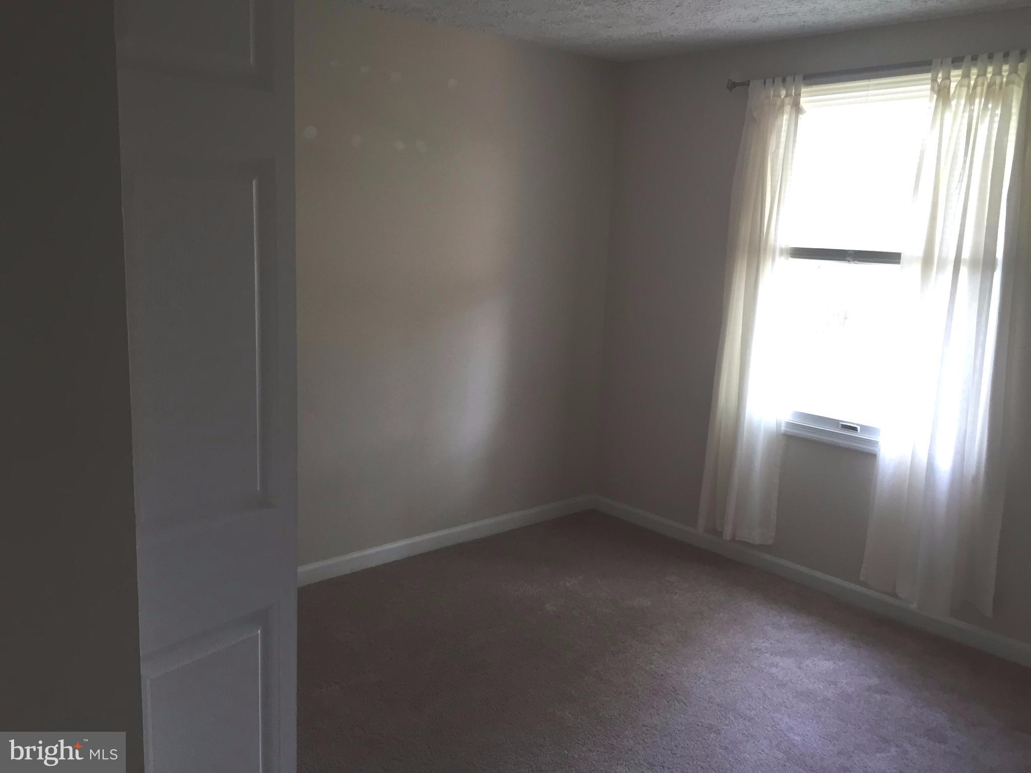 REVELL DOWNS - Residential Lease