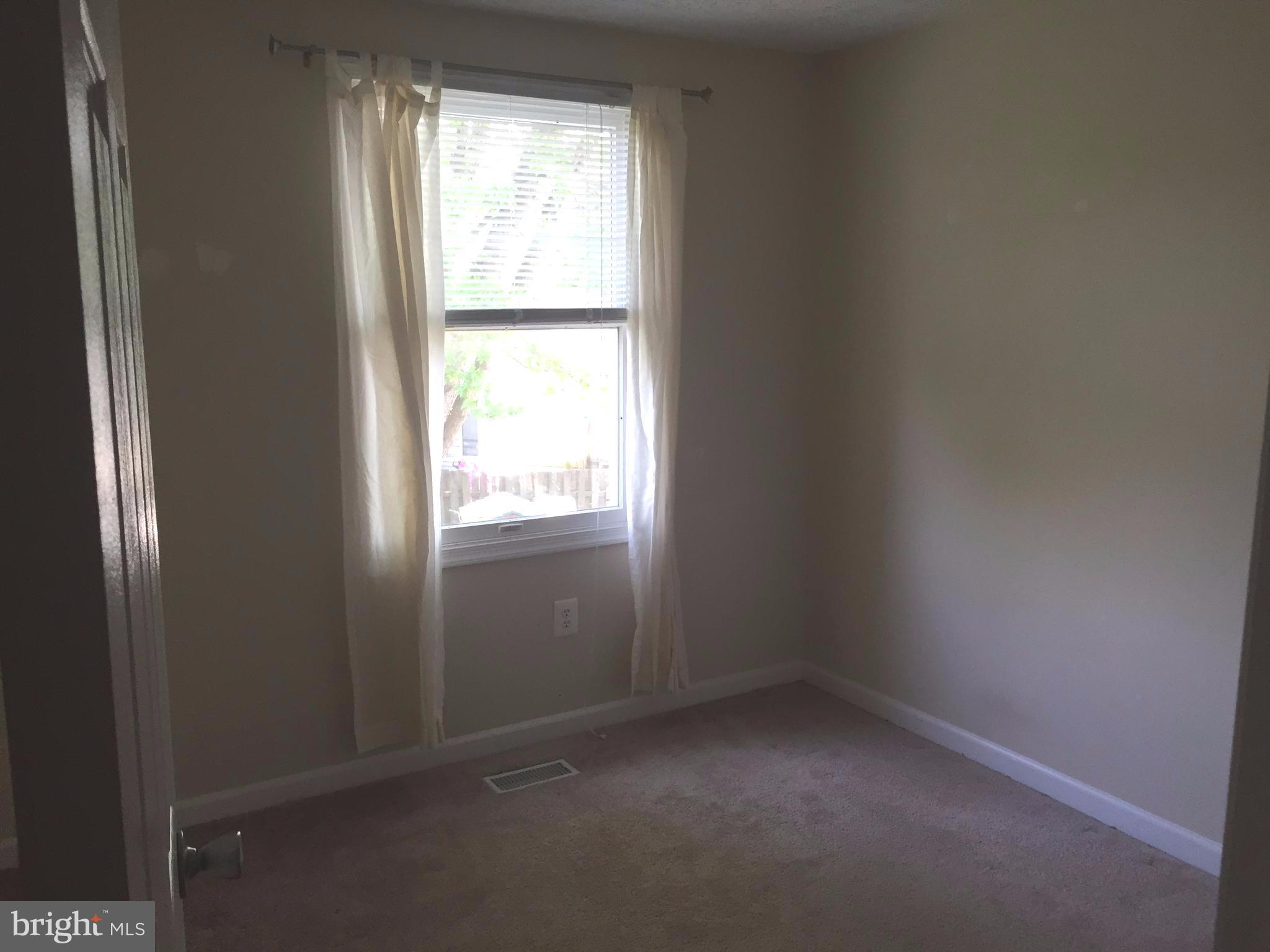 REVELL DOWNS - Residential Lease