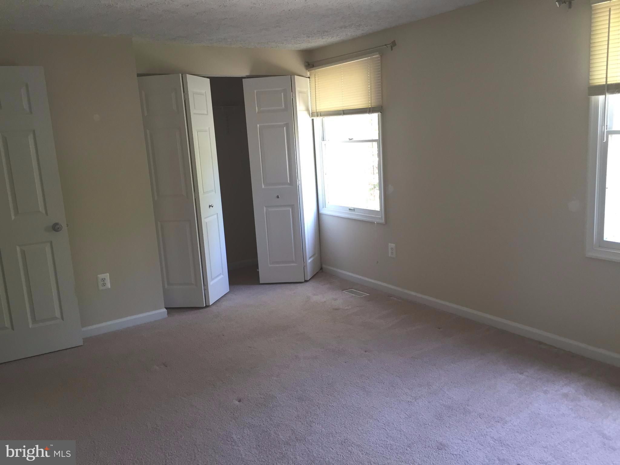 REVELL DOWNS - Residential Lease