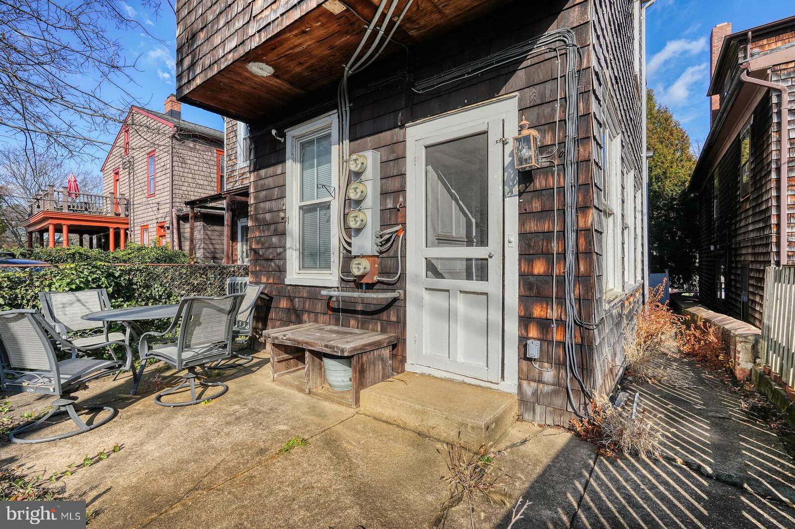 HISTORIC DISTRICT - Residential Income