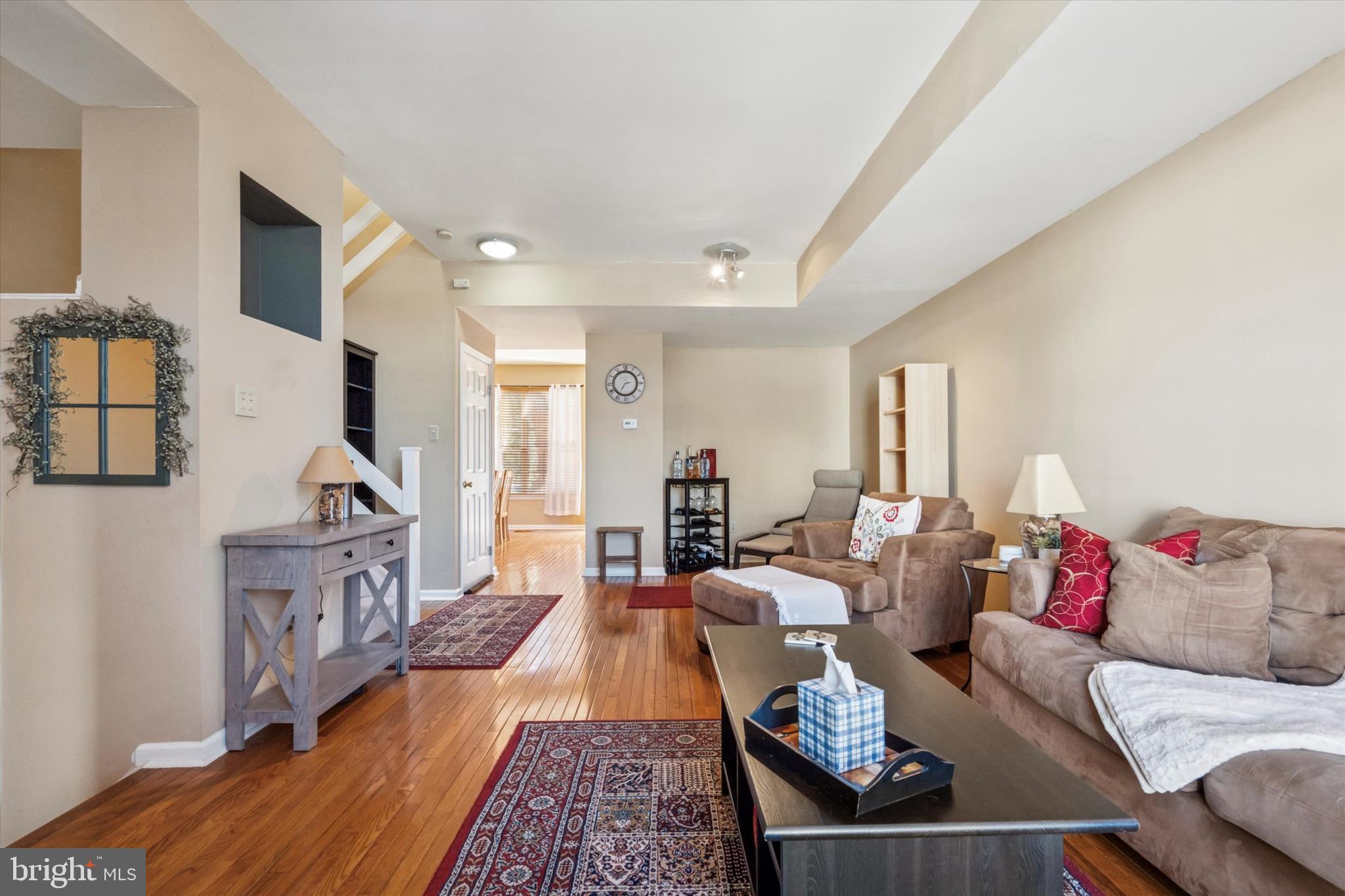 CINNAMON HILL - Residential