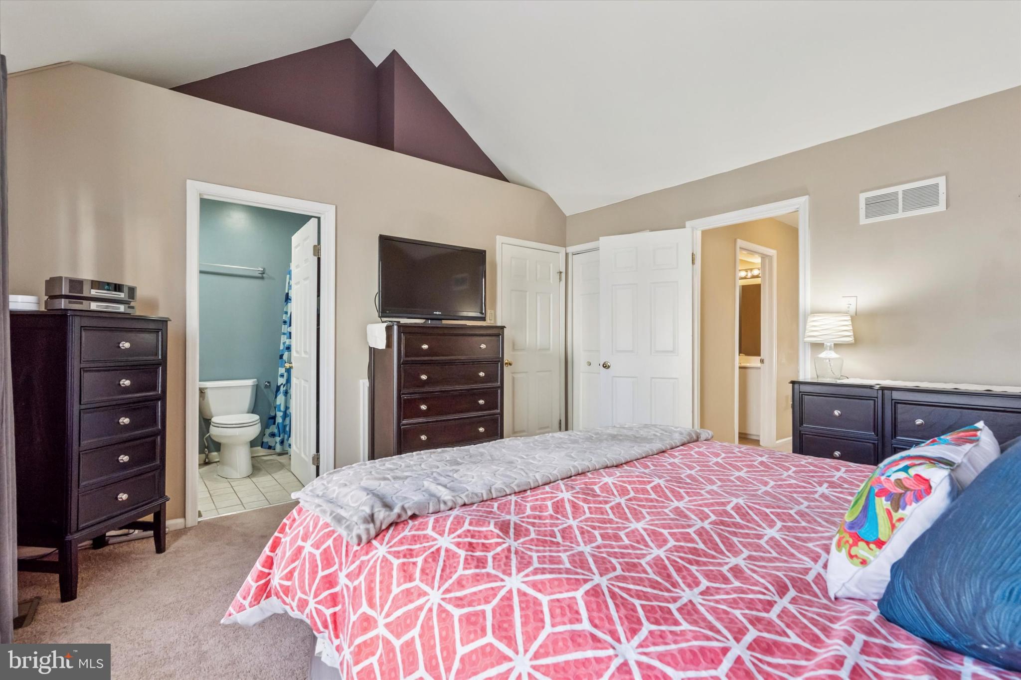 CINNAMON HILL - Residential