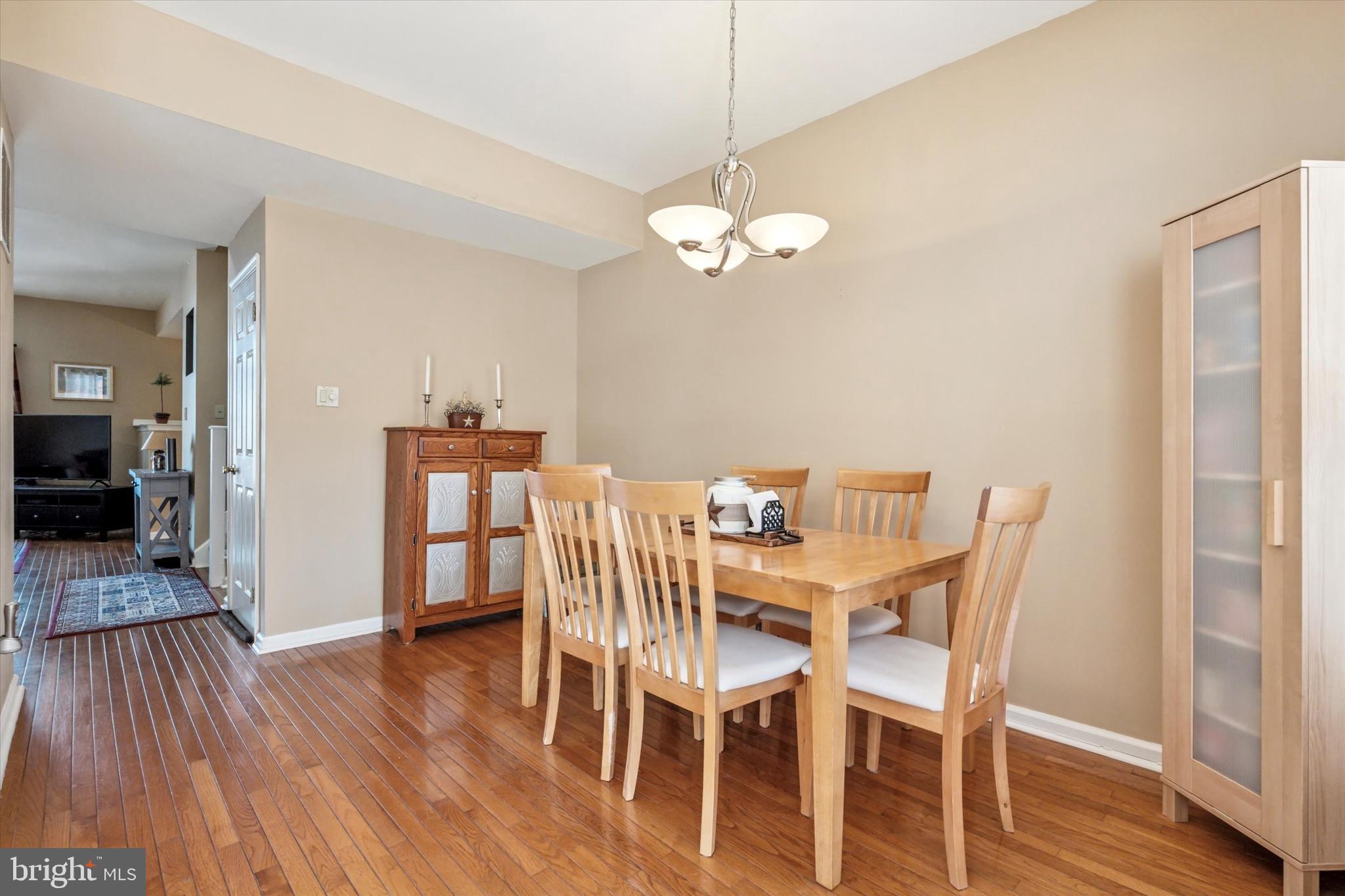 CINNAMON HILL - Residential