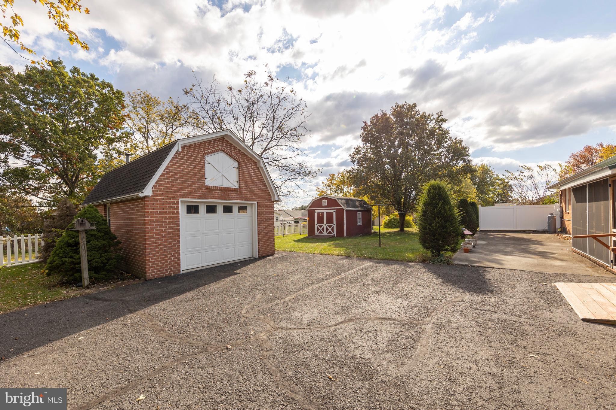 FREDERICK HEIGHTS - Residential