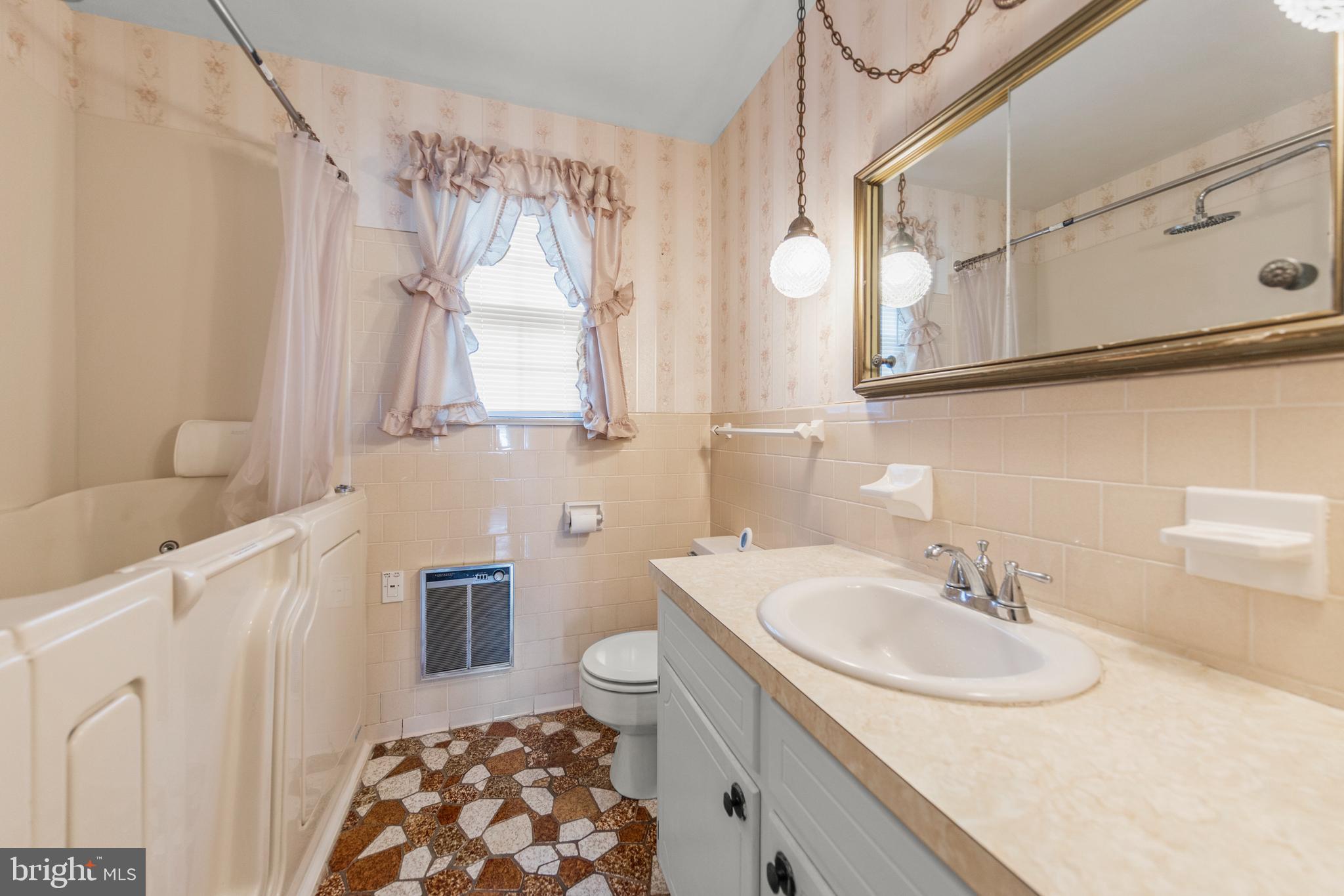 FREDERICK HEIGHTS - Residential