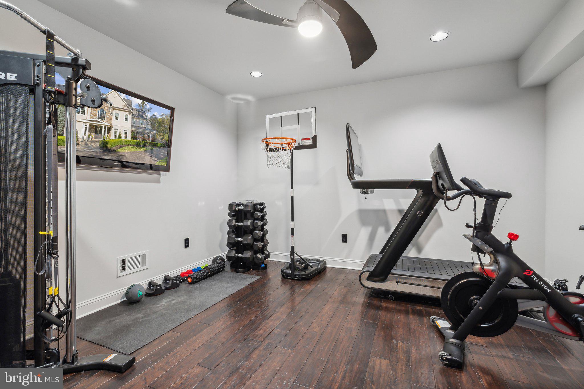 BEACON HILL - Residential
