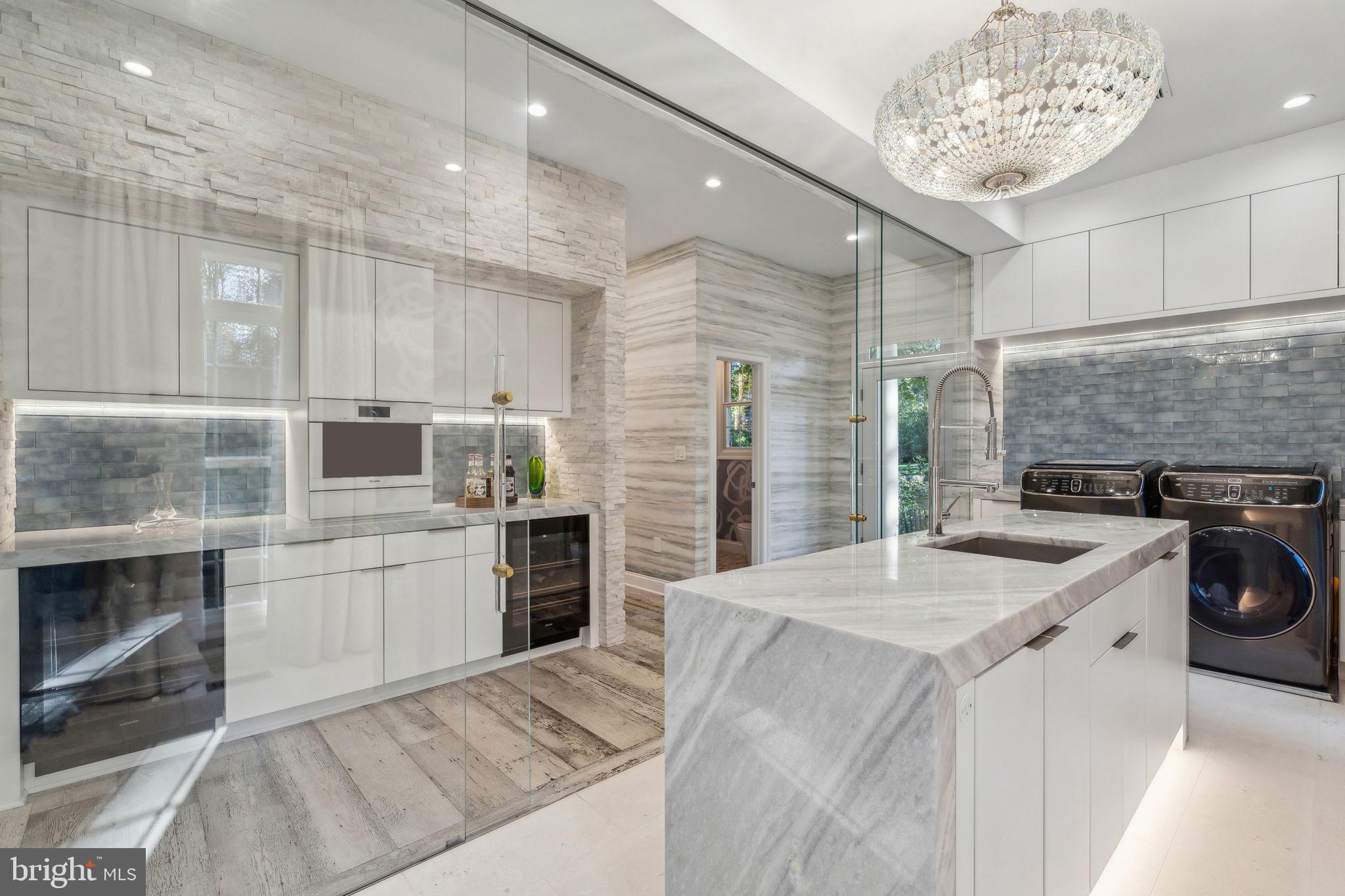 BEACON HILL - Residential