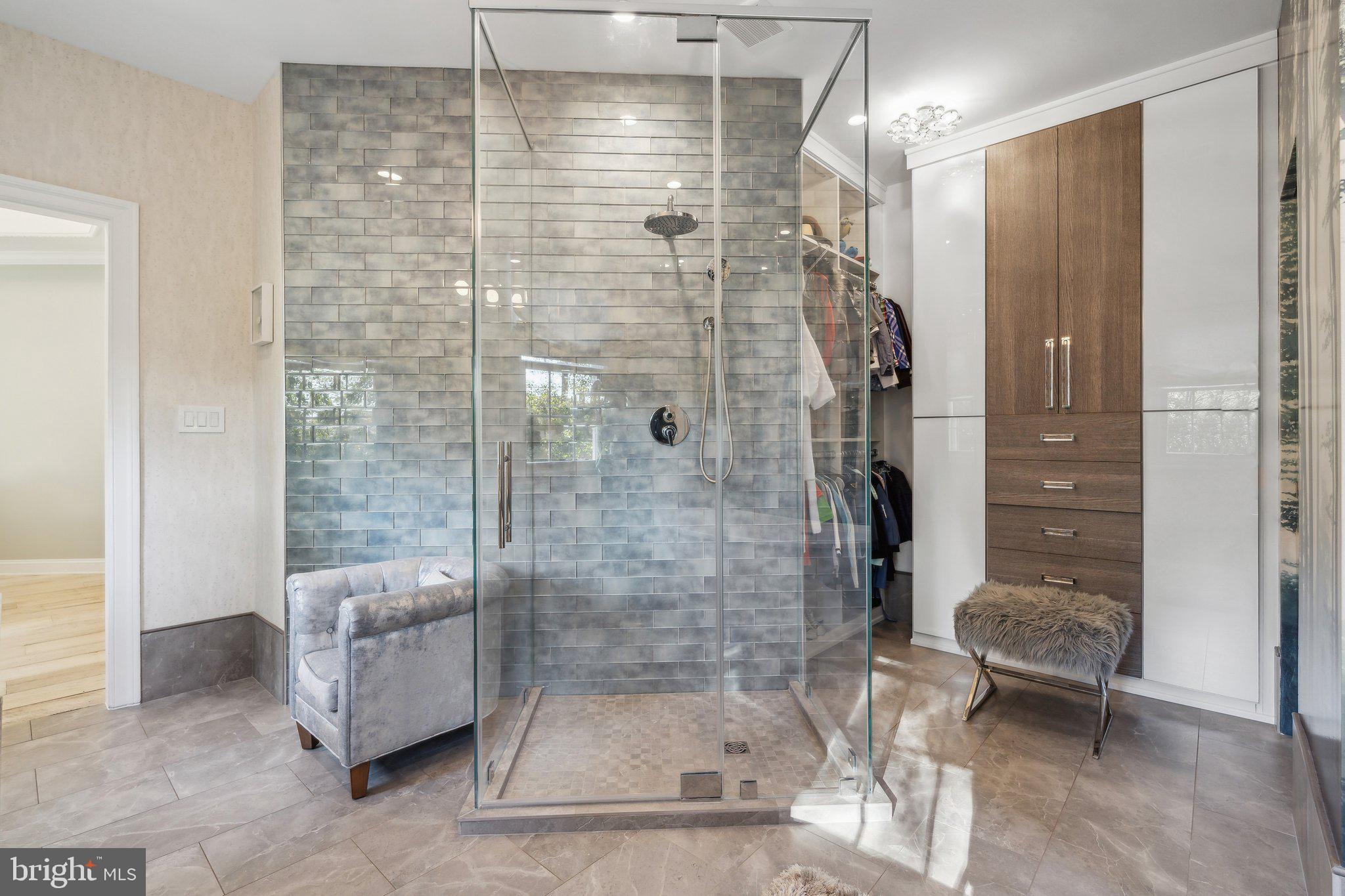 BEACON HILL - Residential